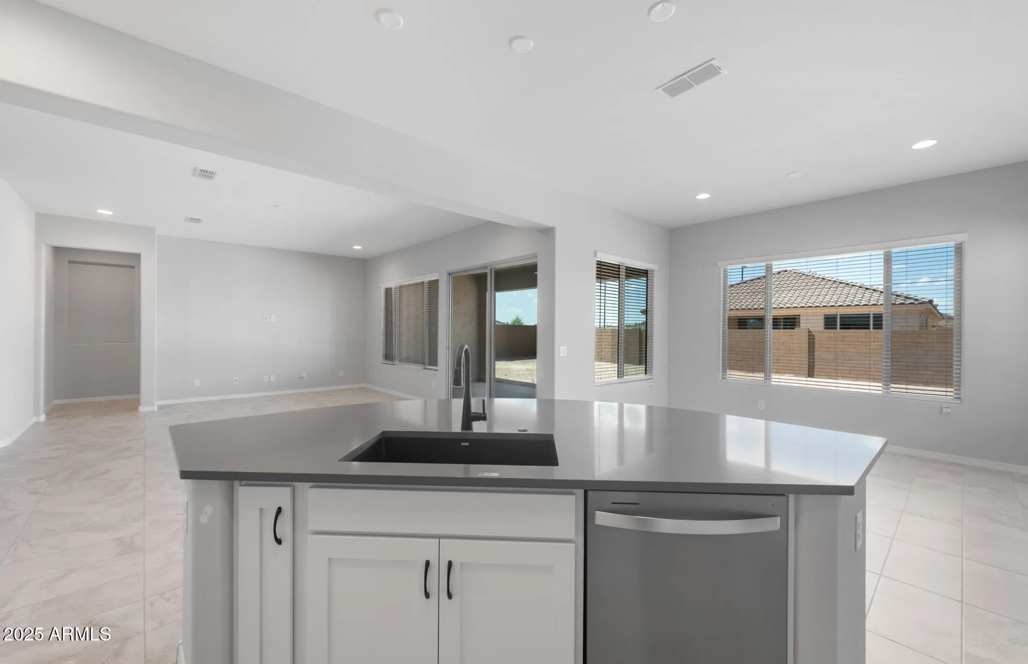 Property Slideshow image 16 of 36 | 7906 w mockingbird way, Florence, AZ, 85132