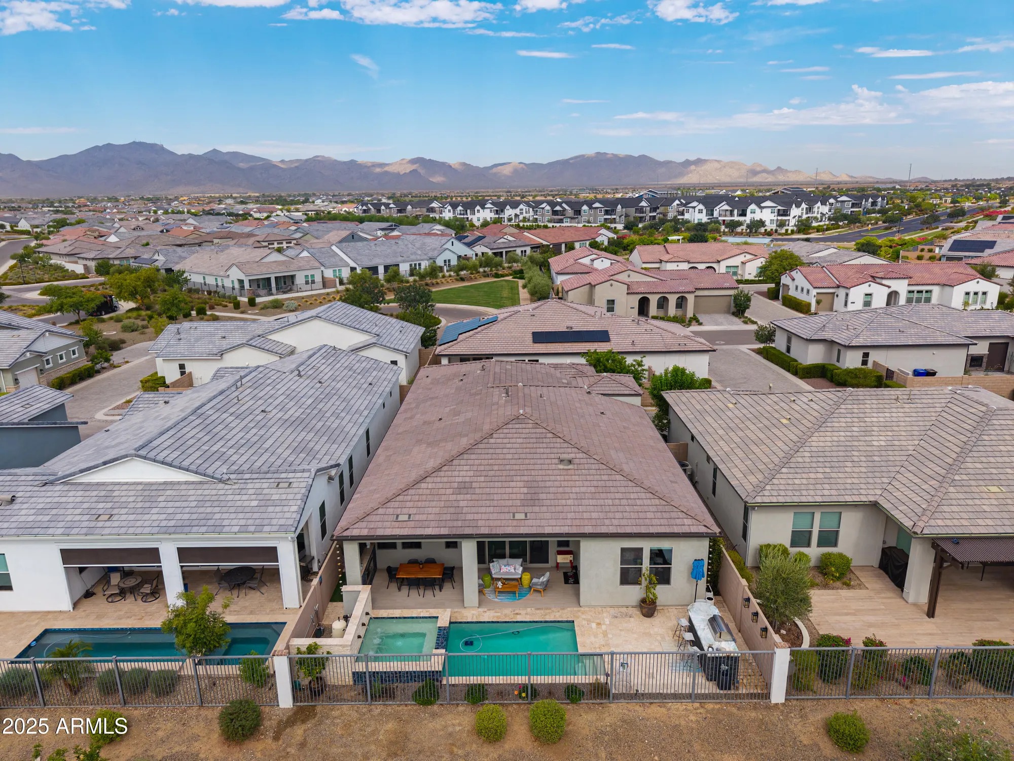 Property Slideshow image 44 of 77 | 11243 n northfield st, Surprise, AZ, 85388