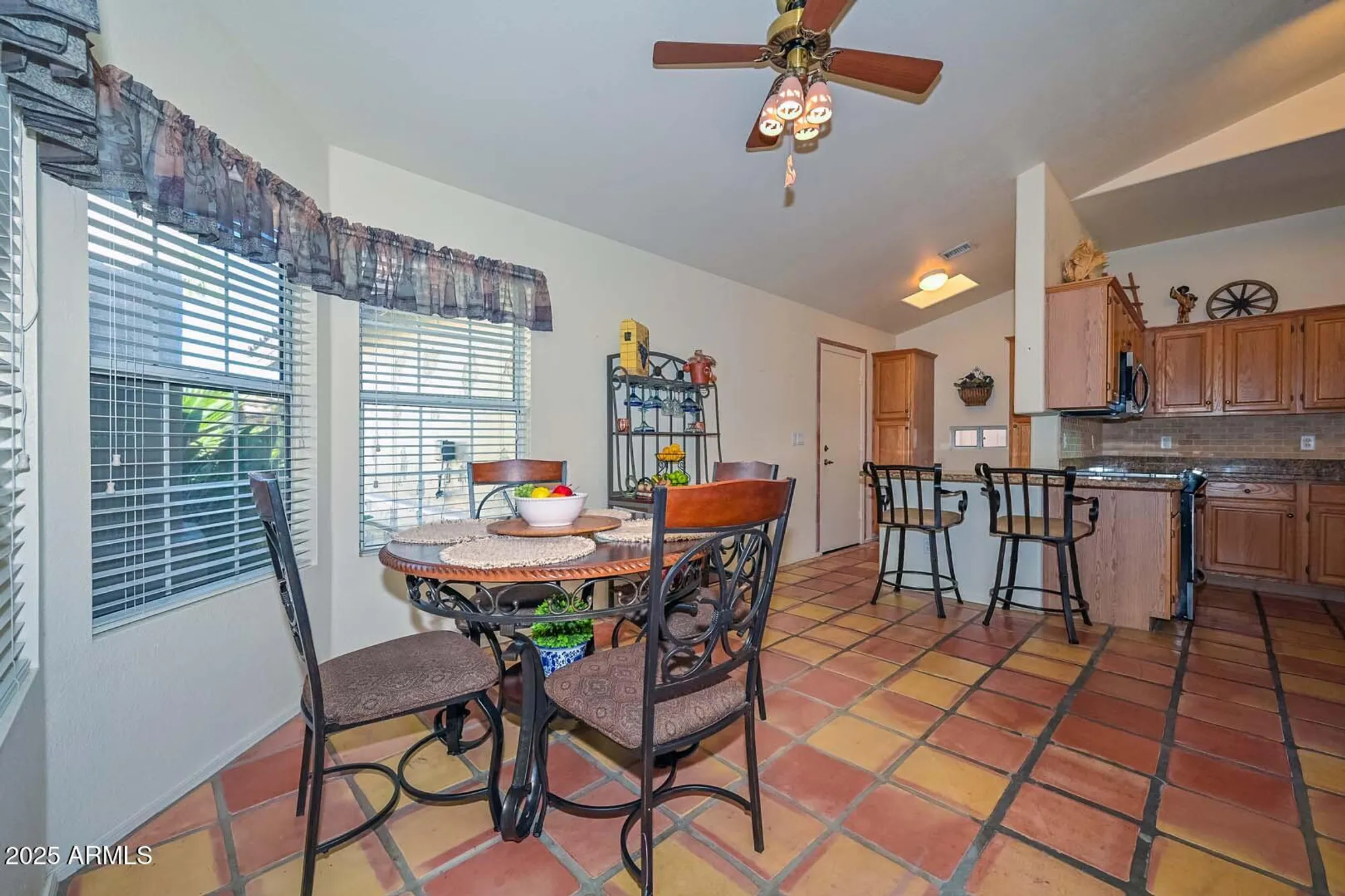 Property Slideshow image 10 of 58 | 14423 w morning star trl, Surprise, AZ, 85374
