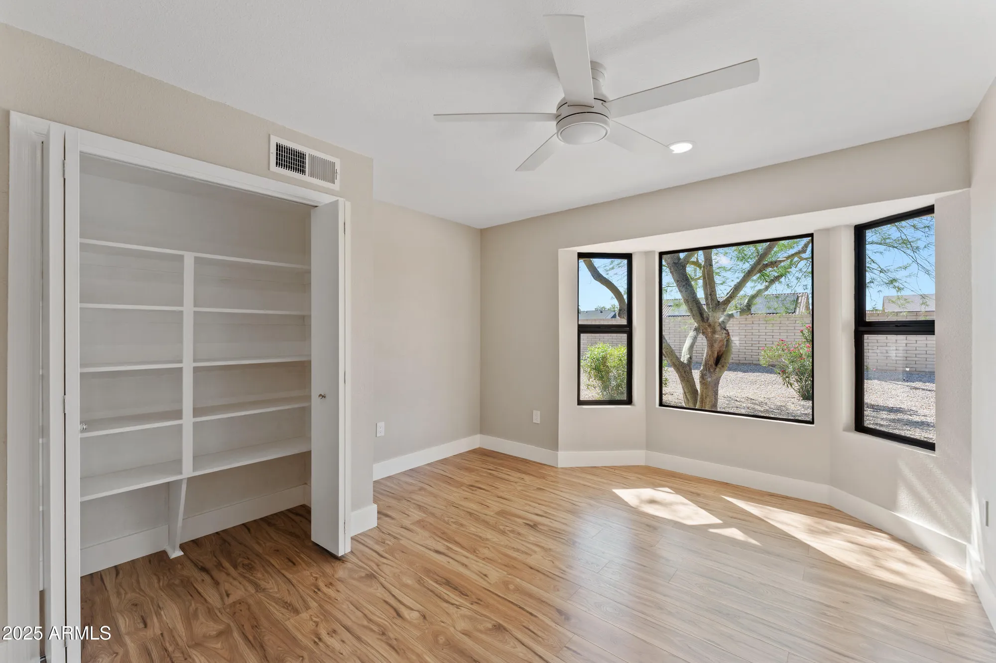 Property Slideshow image 10 of 23 | 20826 n gable hill dr, Sun City West, AZ, 85375