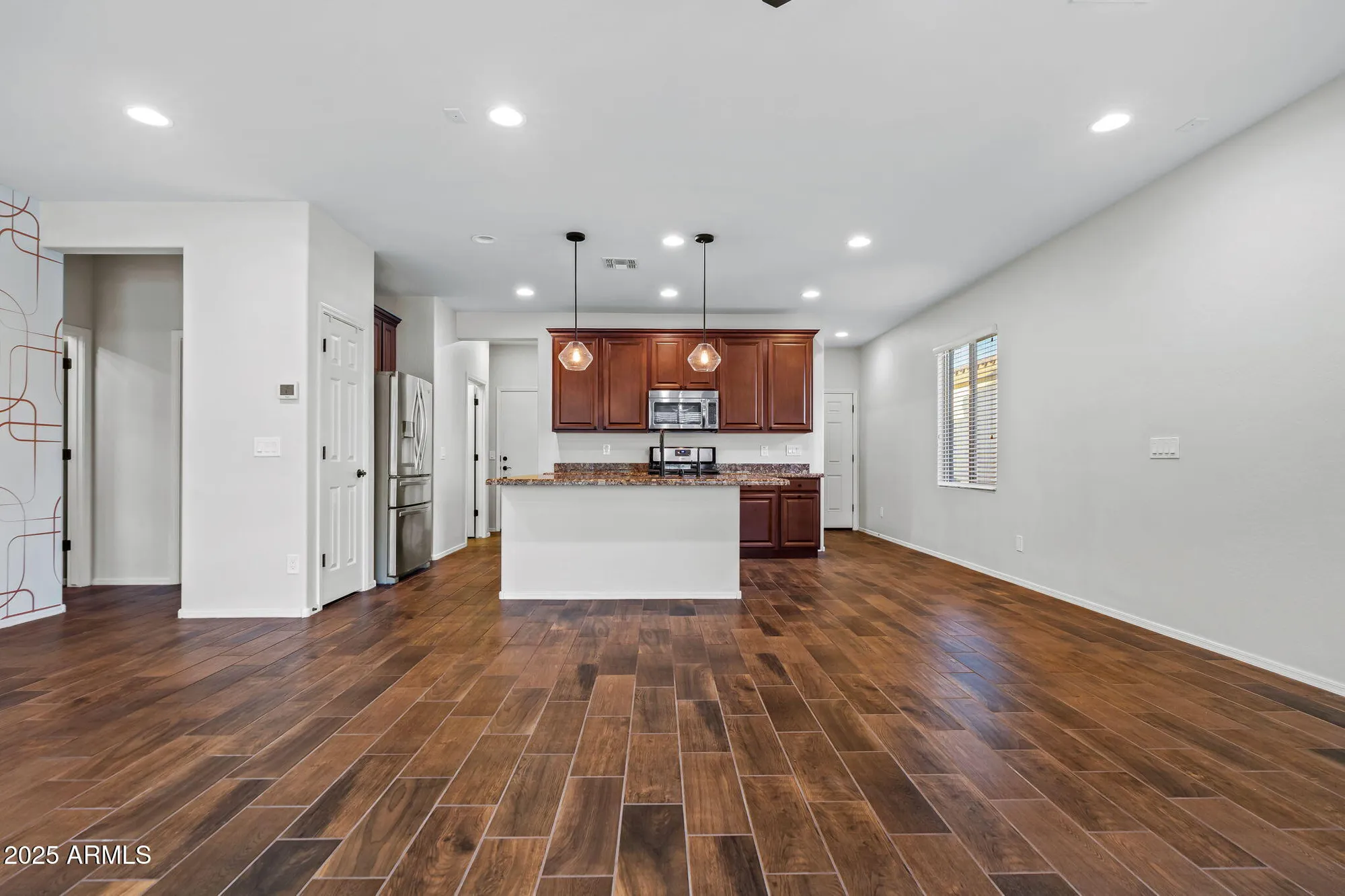 Property Slideshow image 18 of 92 | 17881 w silver fox way, Goodyear, AZ, 85338