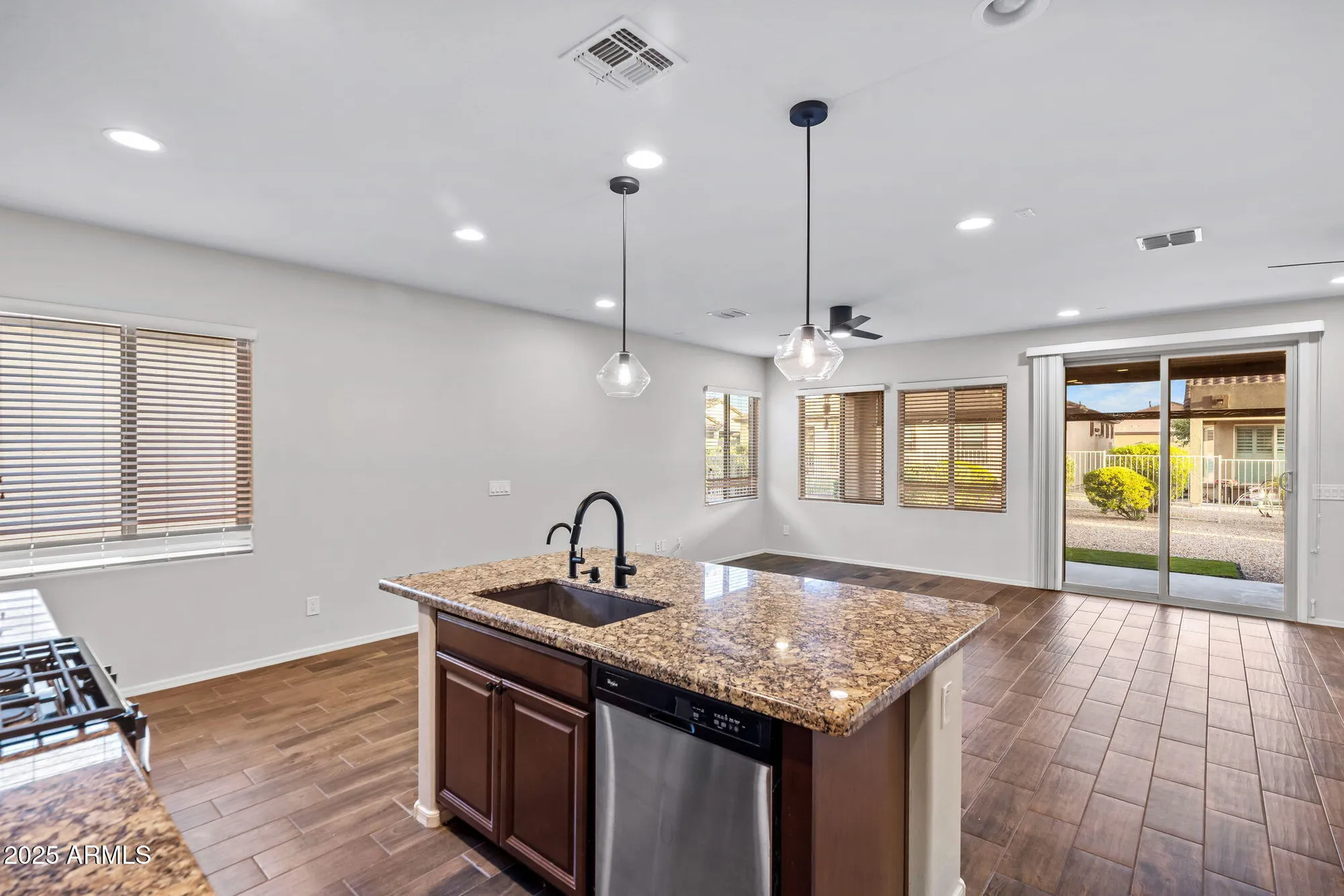 Property Slideshow image 27 of 92 | 17881 w silver fox way, Goodyear, AZ, 85338