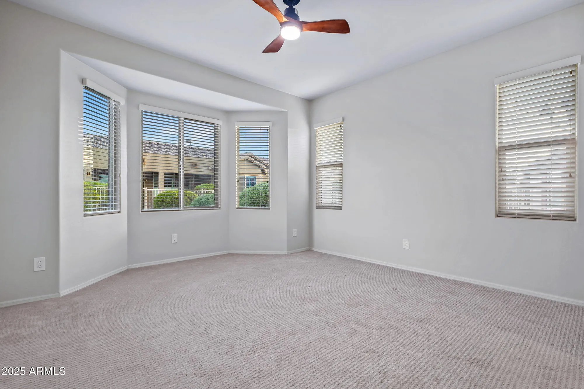 Property Slideshow image 32 of 92 | 17881 w silver fox way, Goodyear, AZ, 85338