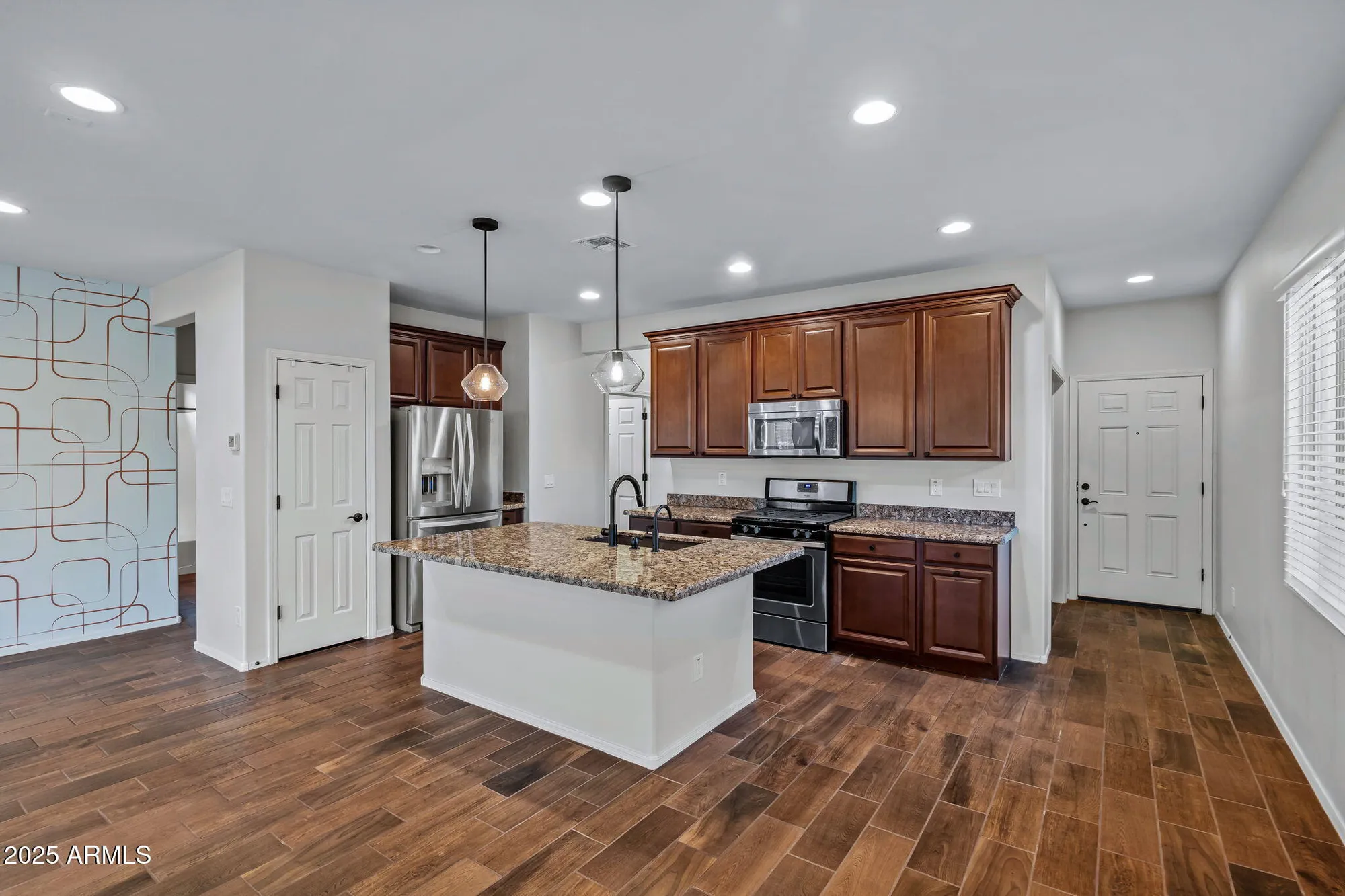 Property Slideshow image 23 of 92 | 17881 w silver fox way, Goodyear, AZ, 85338