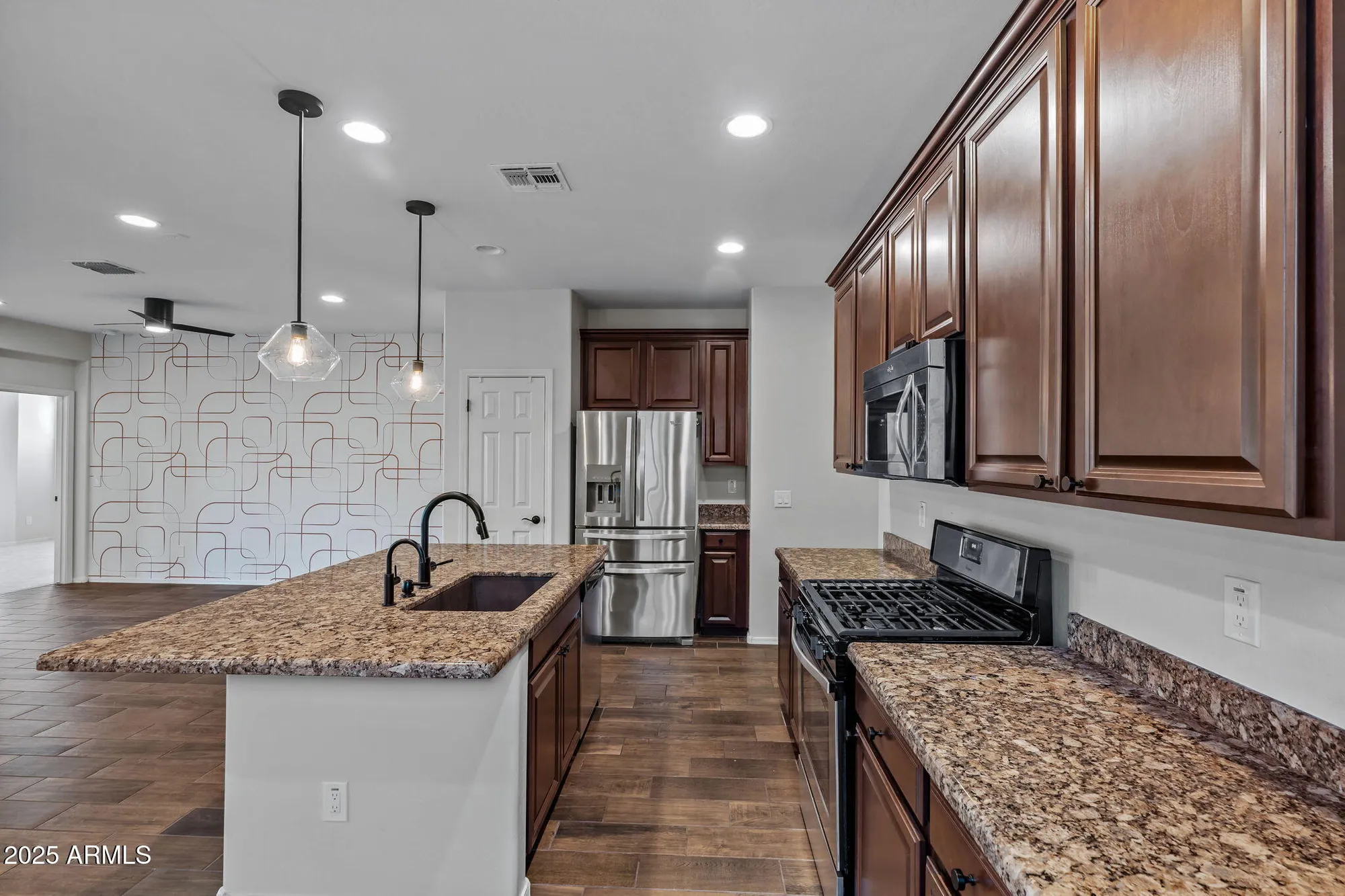 Property Slideshow image 25 of 92 | 17881 w silver fox way, Goodyear, AZ, 85338