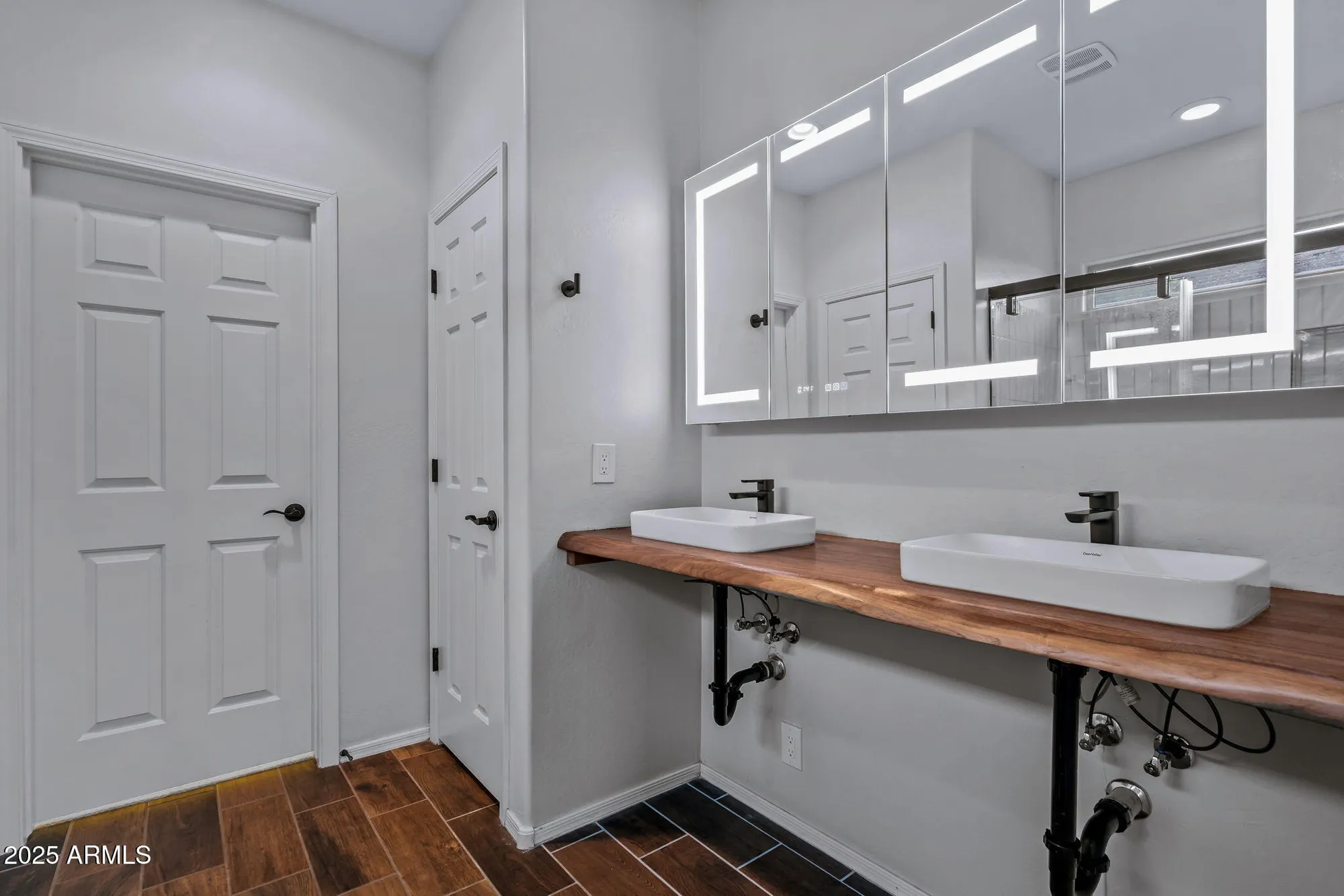 Property Slideshow image 42 of 92 | 17881 w silver fox way, Goodyear, AZ, 85338