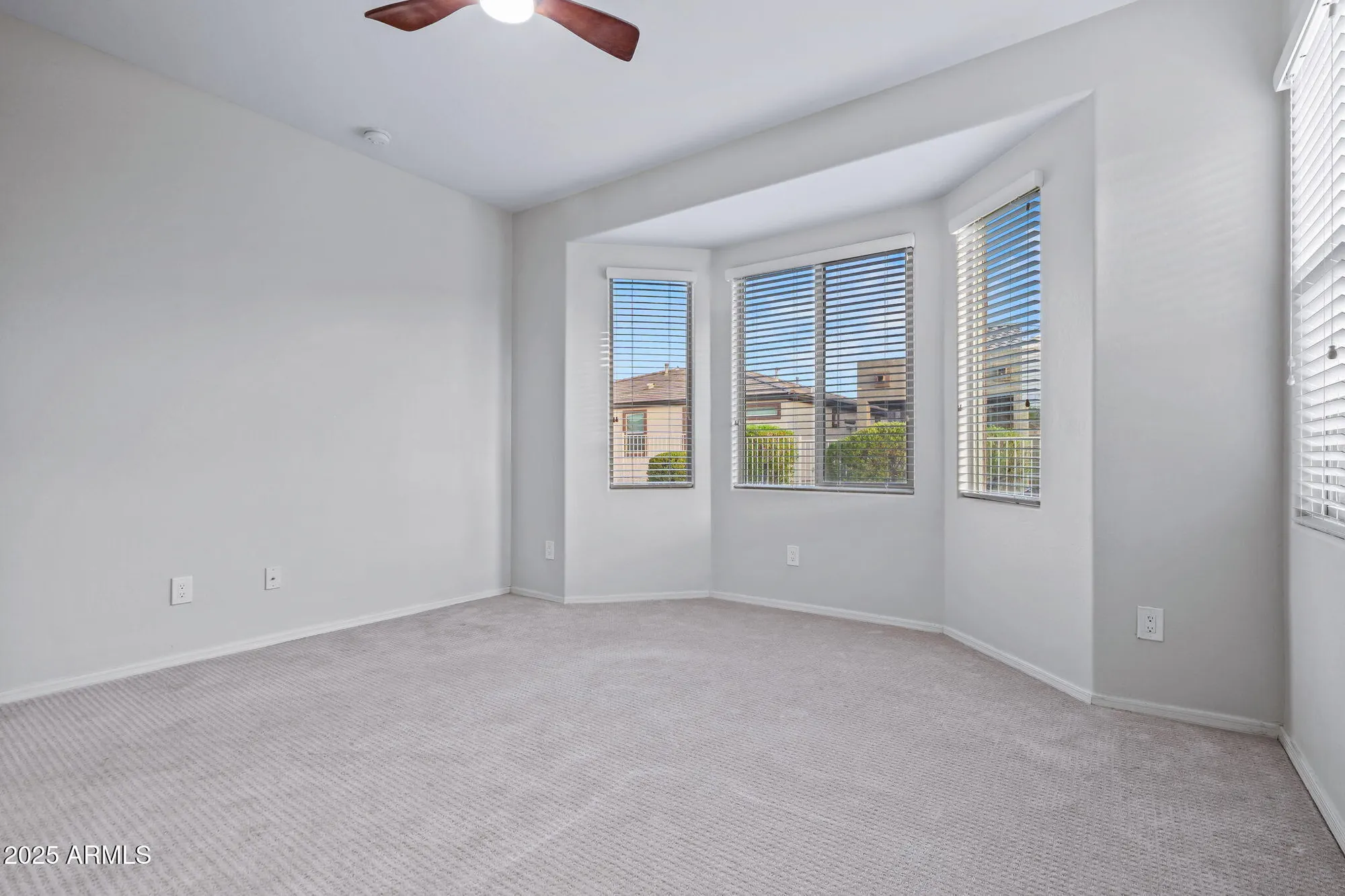 Property Slideshow image 37 of 92 | 17881 w silver fox way, Goodyear, AZ, 85338