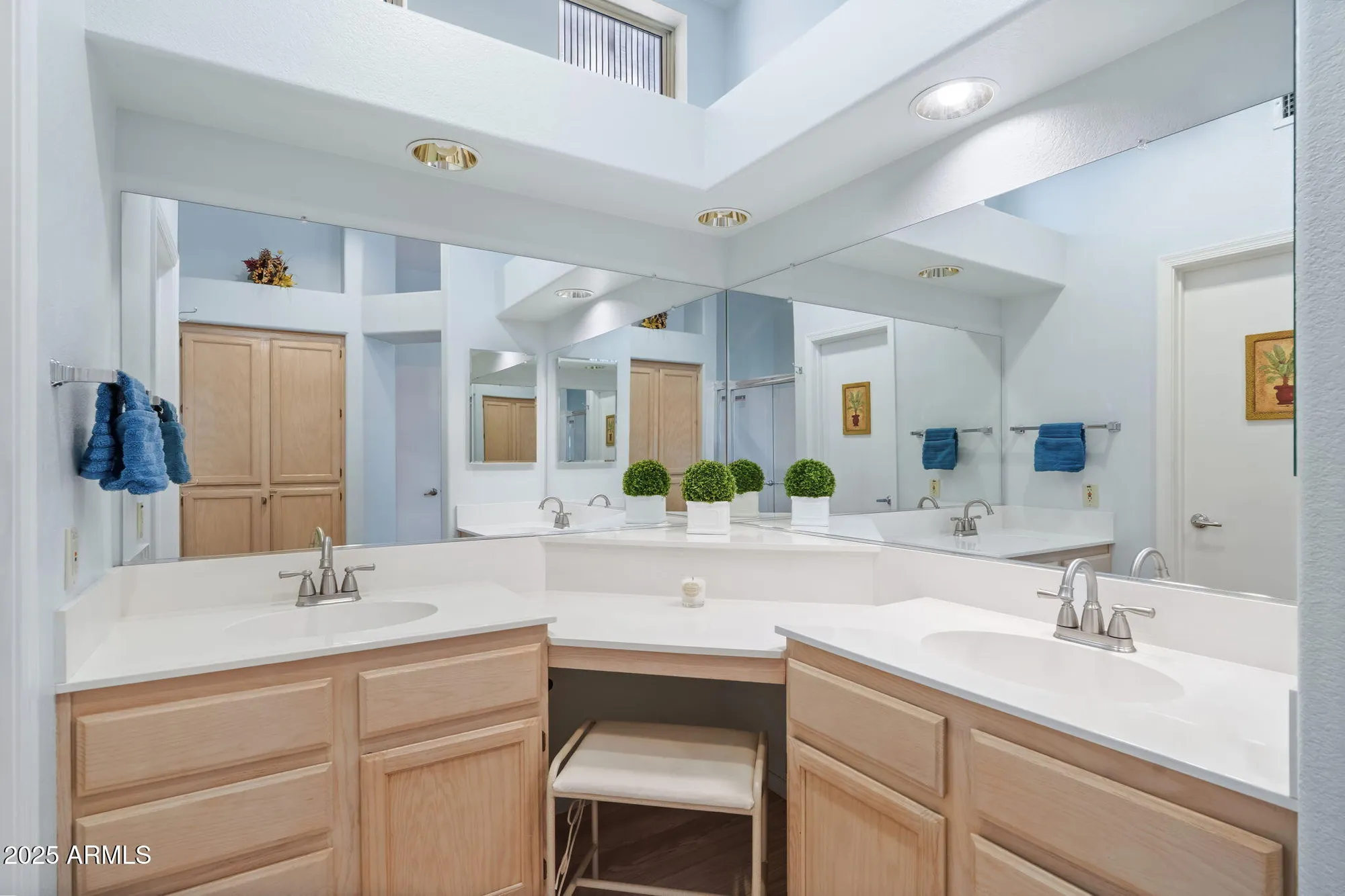 Property Slideshow image 21 of 32 | 15241 w blue verde dr, Sun City West, AZ, 85375