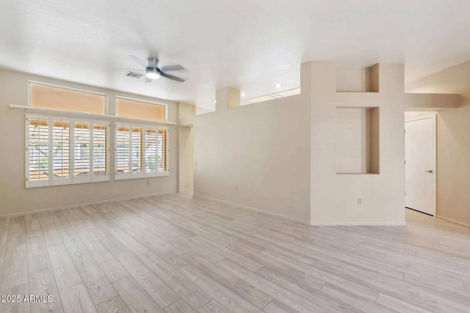 Property Slideshow image 8 of 32 | 15241 w blue verde dr, Sun City West, AZ, 85375