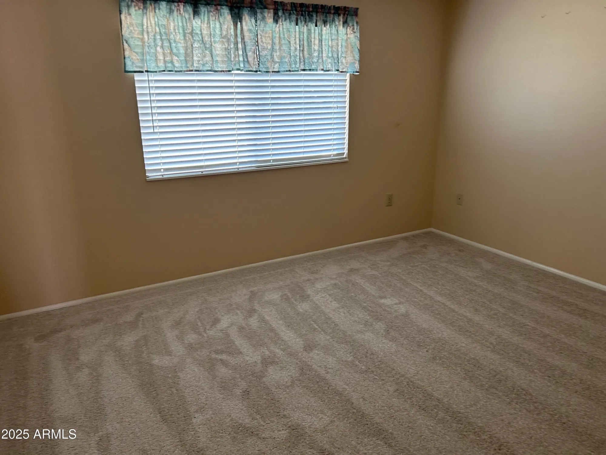 Property Slideshow image 4 of 17 | 13677 n newcastle dr, Sun City, AZ, 85351