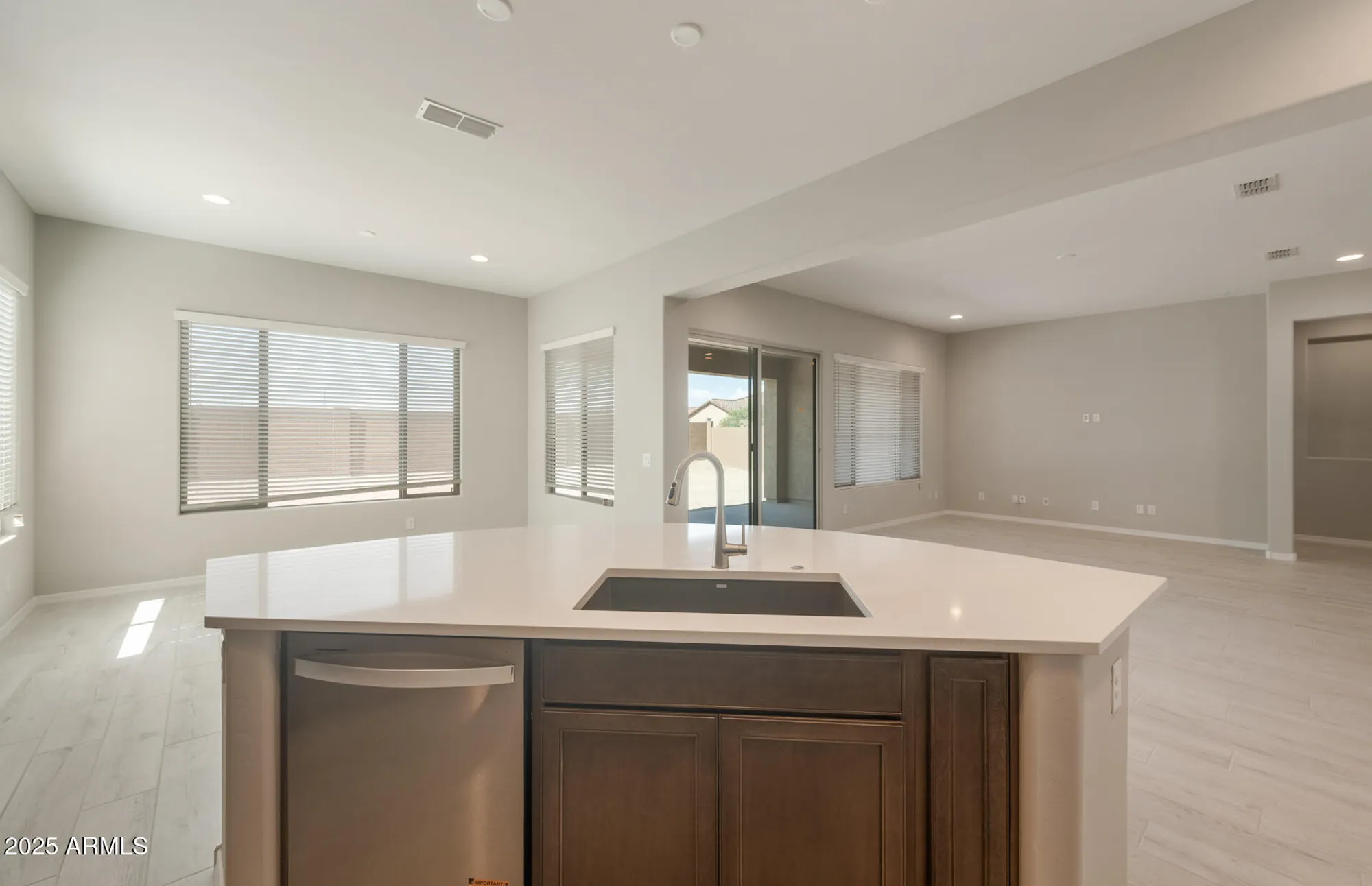 Property Slideshow image 12 of 34 | 7802 w mockingbird way, Florence, AZ, 85132