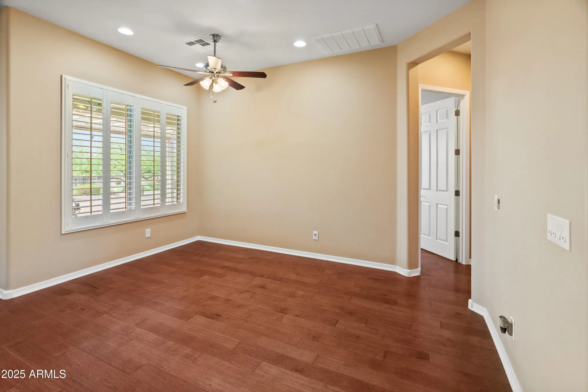 Property Slideshow image 16 of 55 | 20506 n 271st ave, Buckeye, AZ, 85396