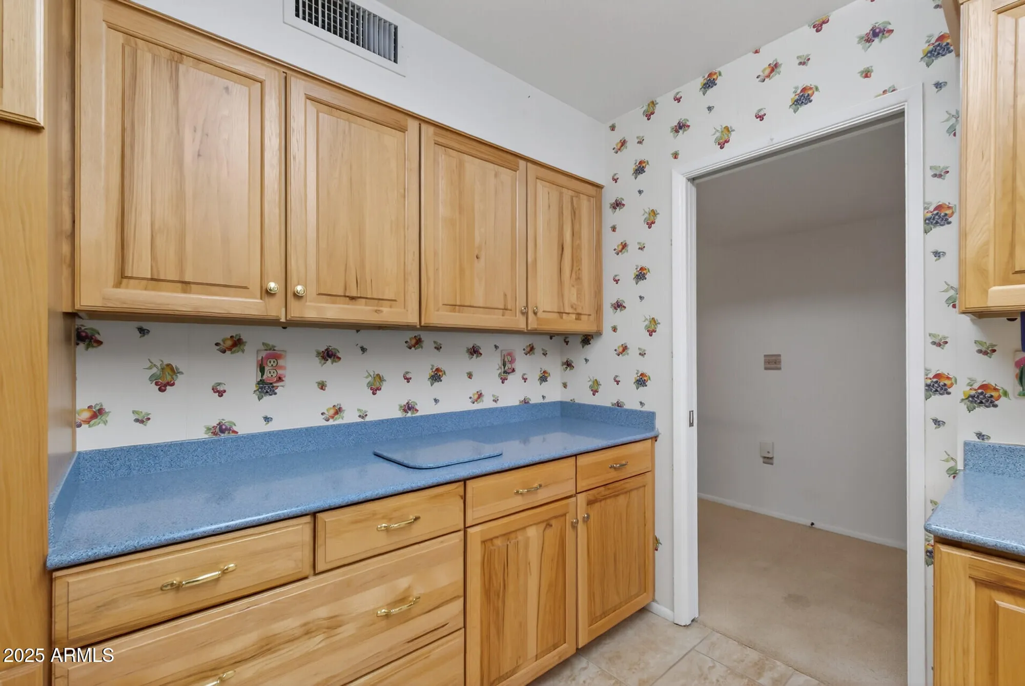 Property Slideshow image 11 of 27 | 10801 w mountain view rd, Sun City, AZ, 85351