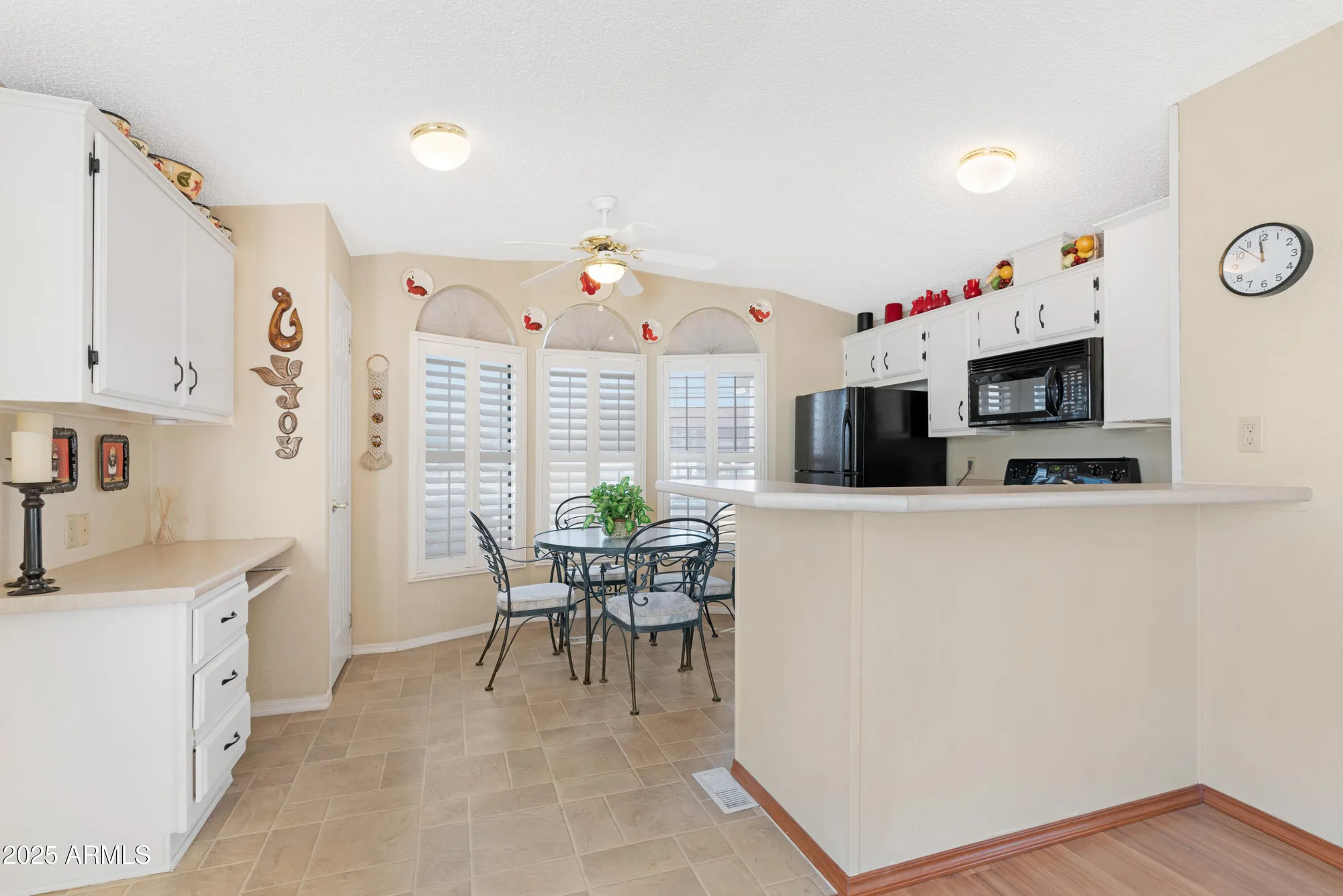 Property Slideshow image 9 of 55 | 6114 s sawgrass dr, Chandler, AZ, 85249