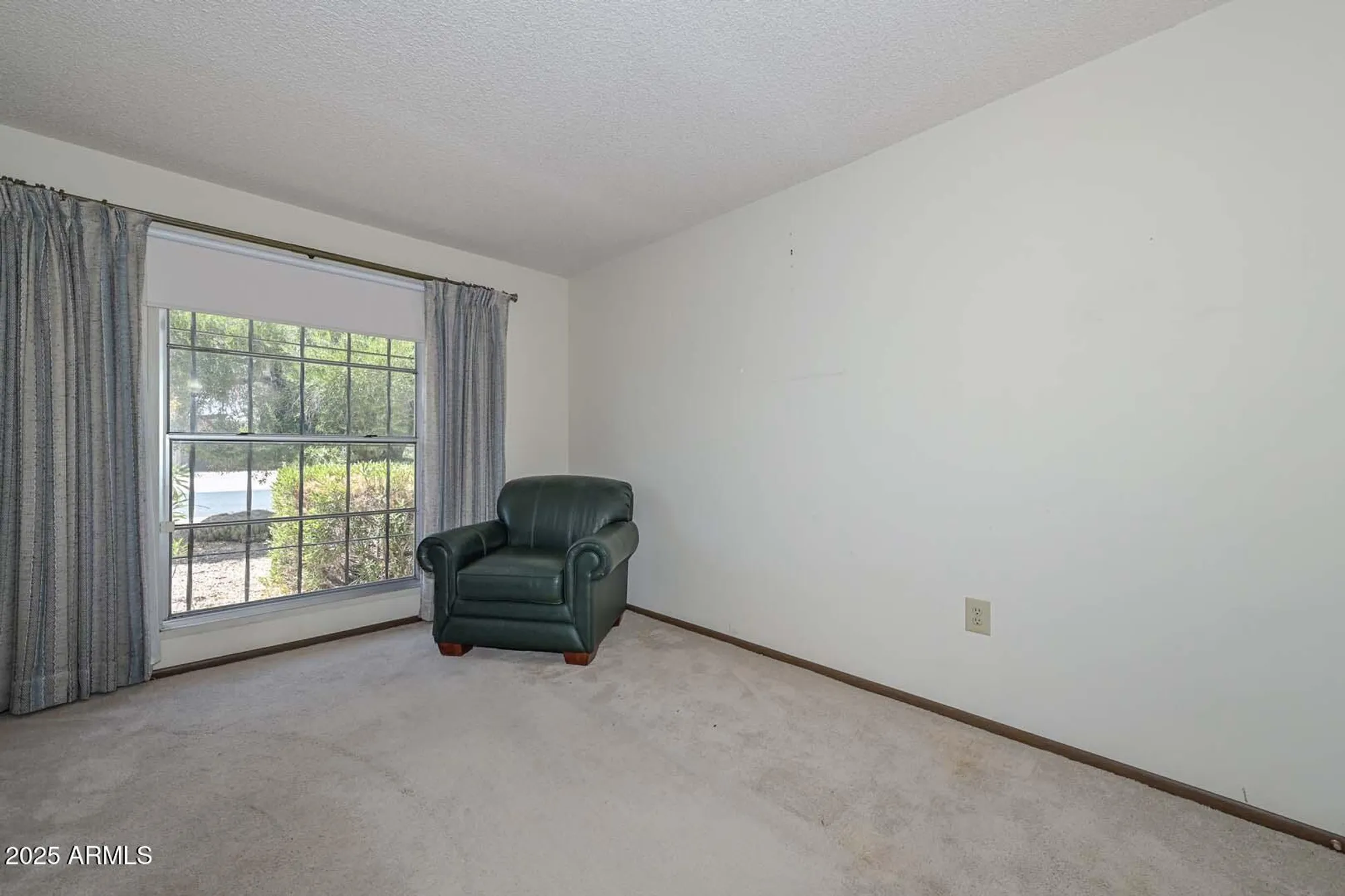 Property Slideshow image 31 of 47 | 13215 n lakeforest dr, Sun City, AZ, 85351