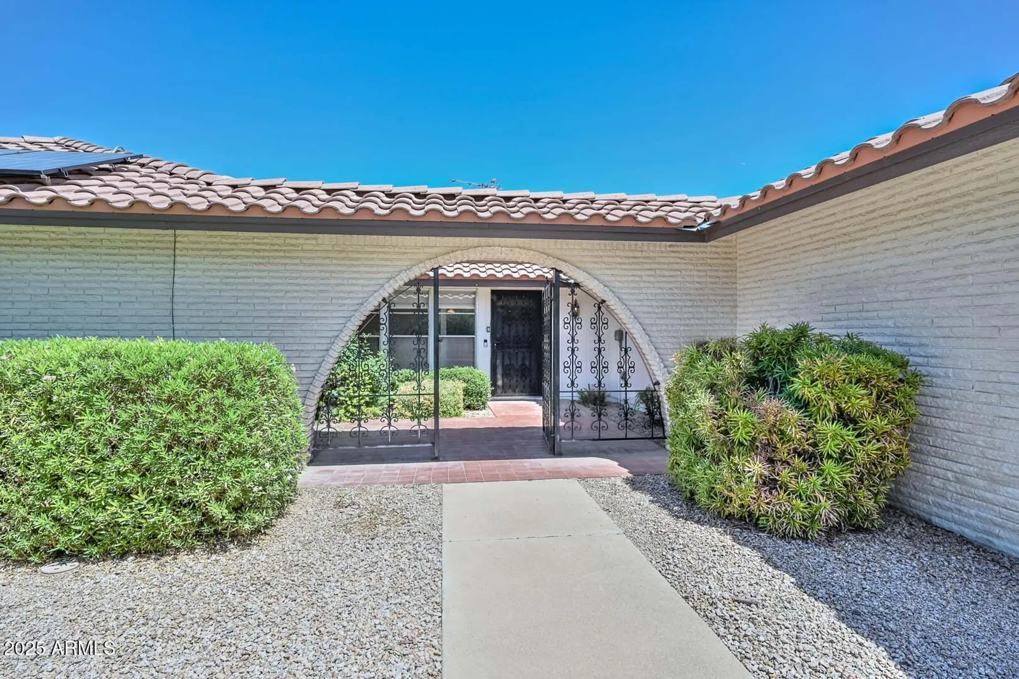 Property Slideshow image 4 of 47 | 13215 n lakeforest dr, Sun City, AZ, 85351