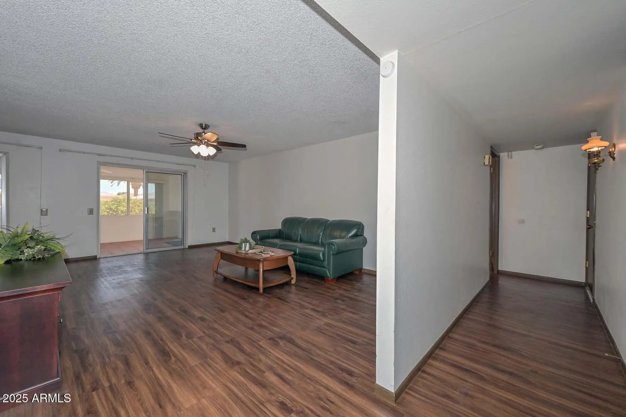 Property Slideshow image 16 of 47 | 13215 n lakeforest dr, Sun City, AZ, 85351