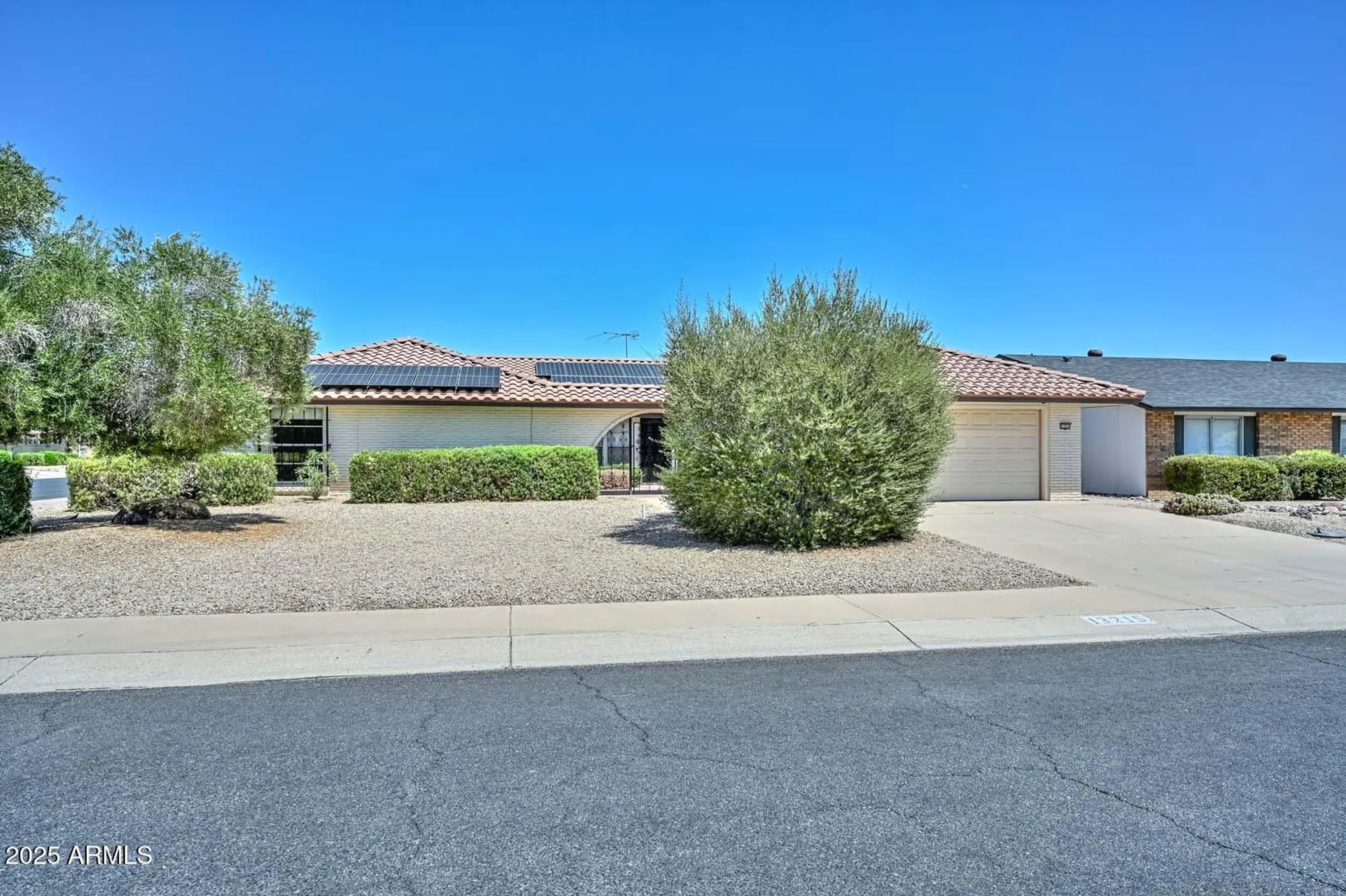 Property Slideshow image 1 of 47 | 13215 n lakeforest dr, Sun City, AZ, 85351