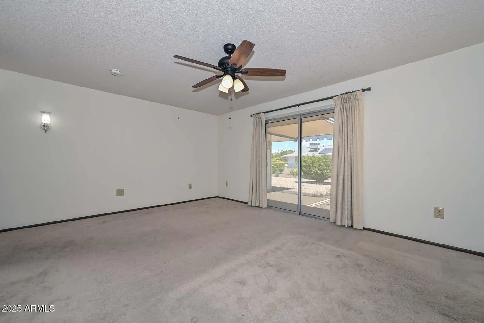 Property Slideshow image 23 of 47 | 13215 n lakeforest dr, Sun City, AZ, 85351