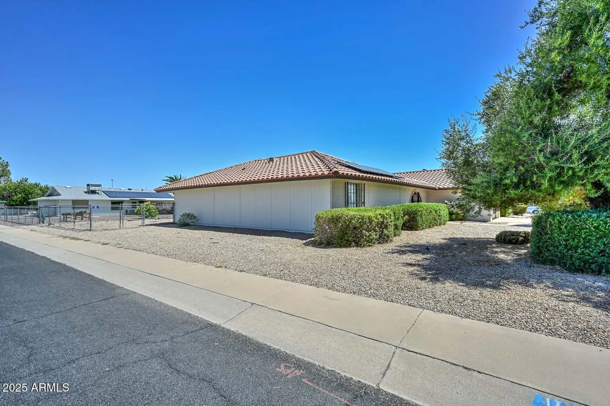 Property Slideshow image 43 of 47 | 13215 n lakeforest dr, Sun City, AZ, 85351