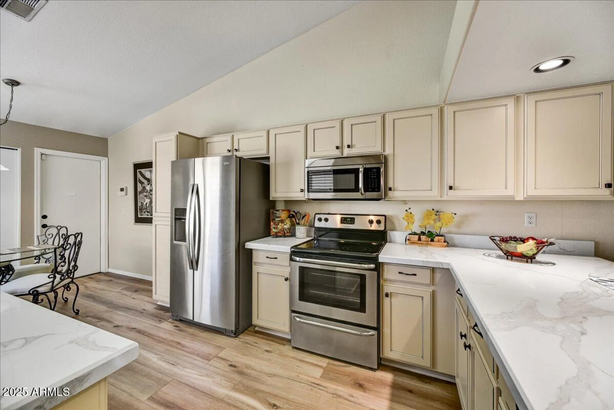 Property Slideshow image 4 of 16 | 10347 w mohawk ln, Peoria, AZ, 85382