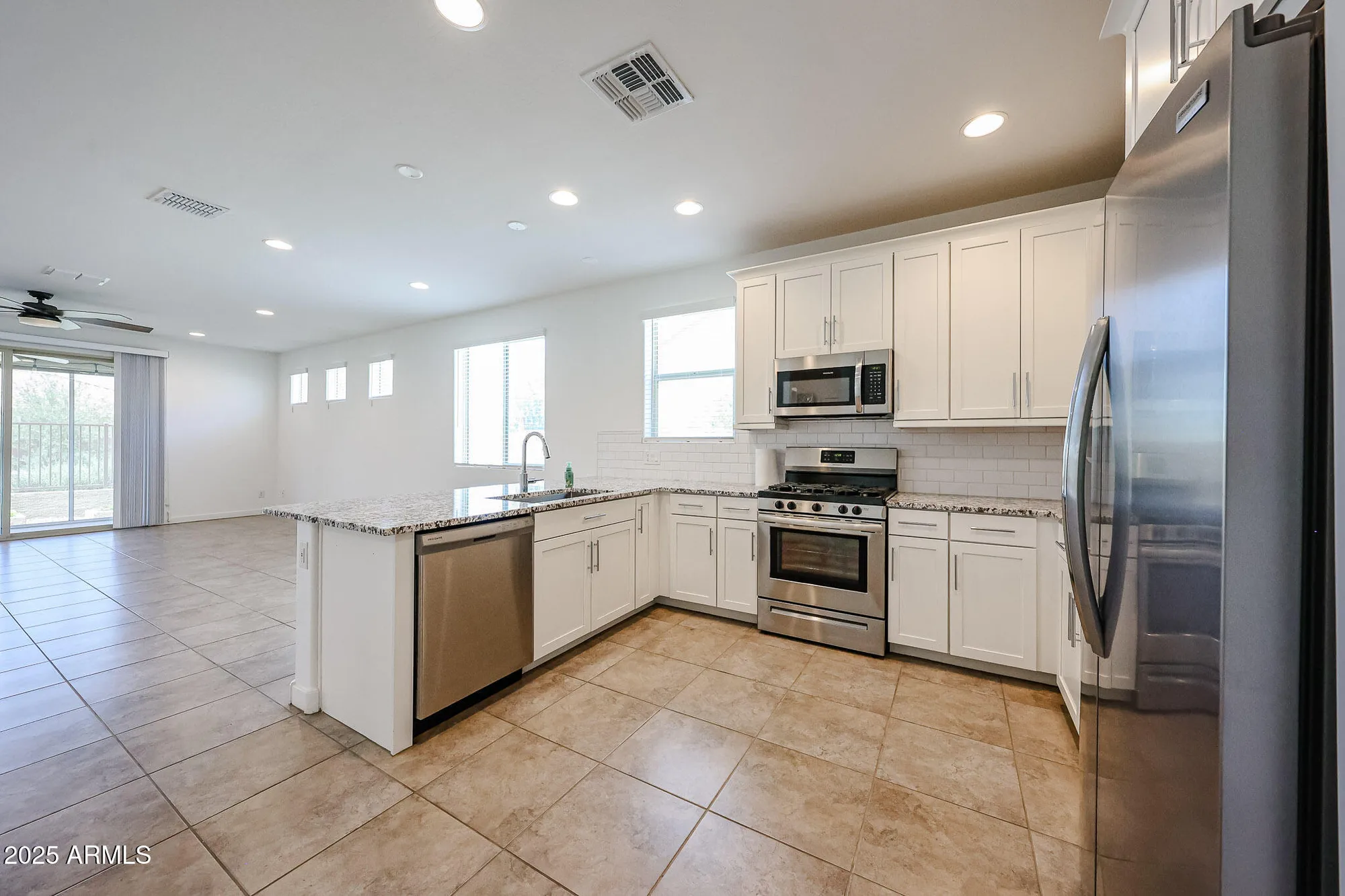 Property Slideshow image 3 of 37 | 24746 n 171st ln, Surprise, AZ, 85387