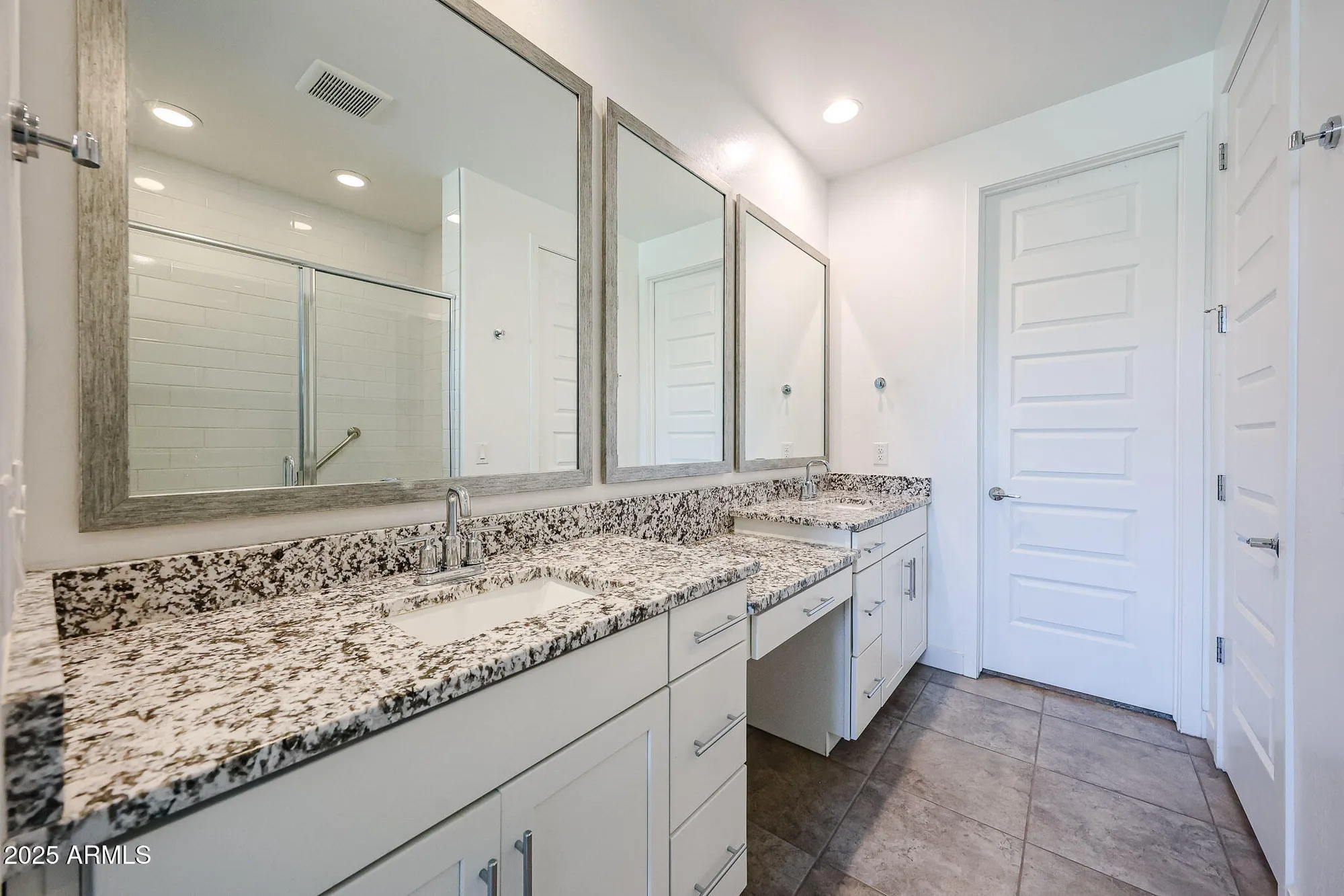 Property Slideshow image 11 of 37 | 24746 n 171st ln, Surprise, AZ, 85387