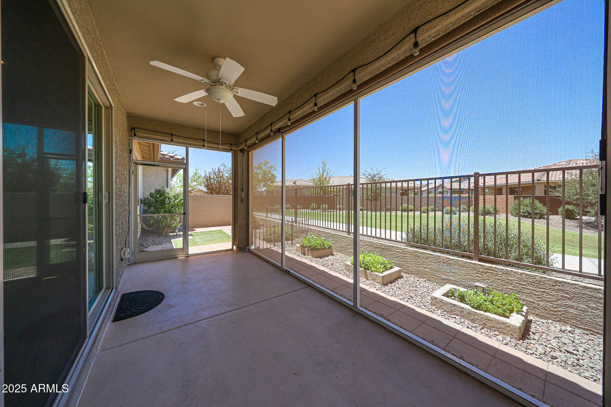 Property Slideshow image 15 of 37 | 24746 n 171st ln, Surprise, AZ, 85387