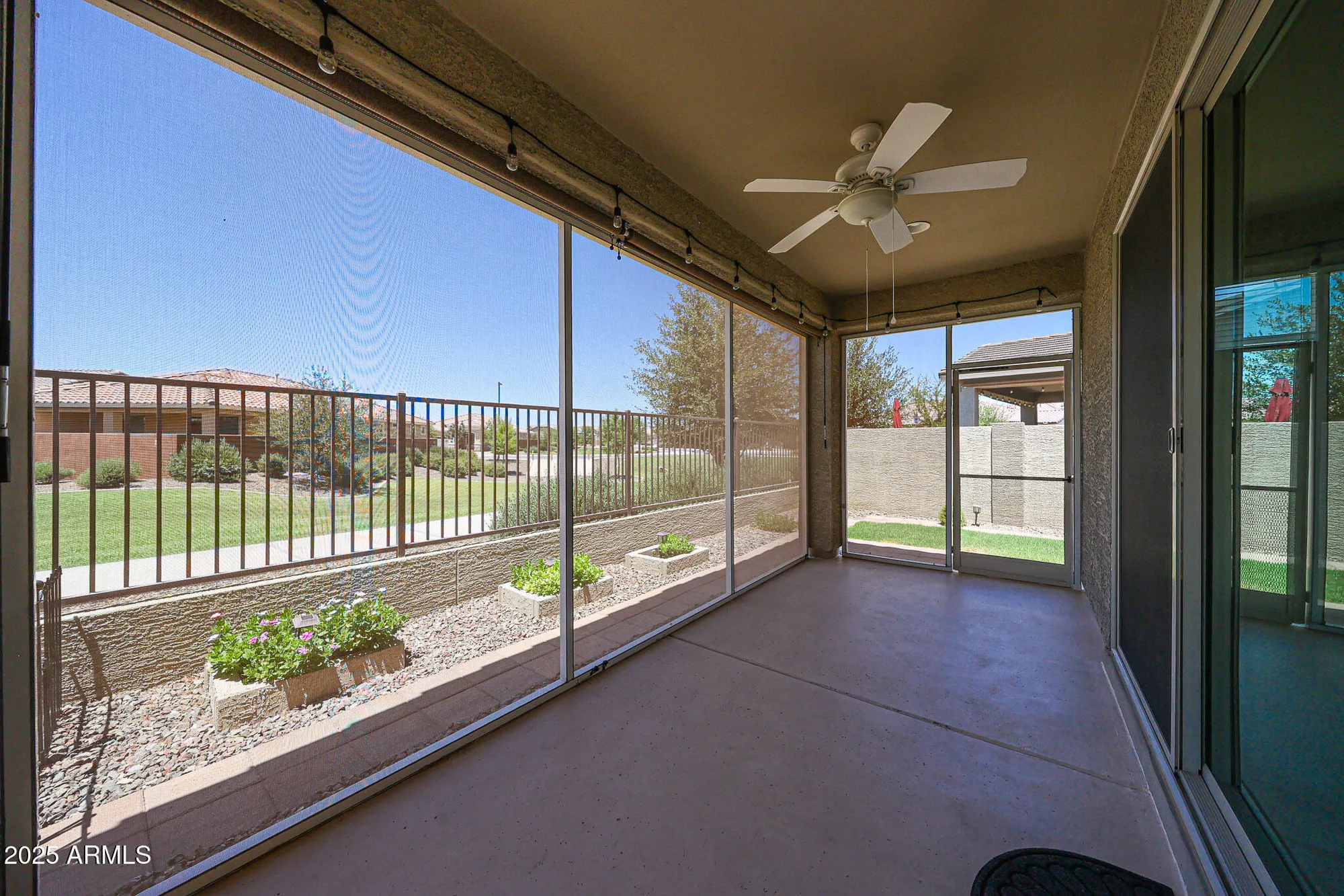 Property Slideshow image 17 of 37 | 24746 n 171st ln, Surprise, AZ, 85387