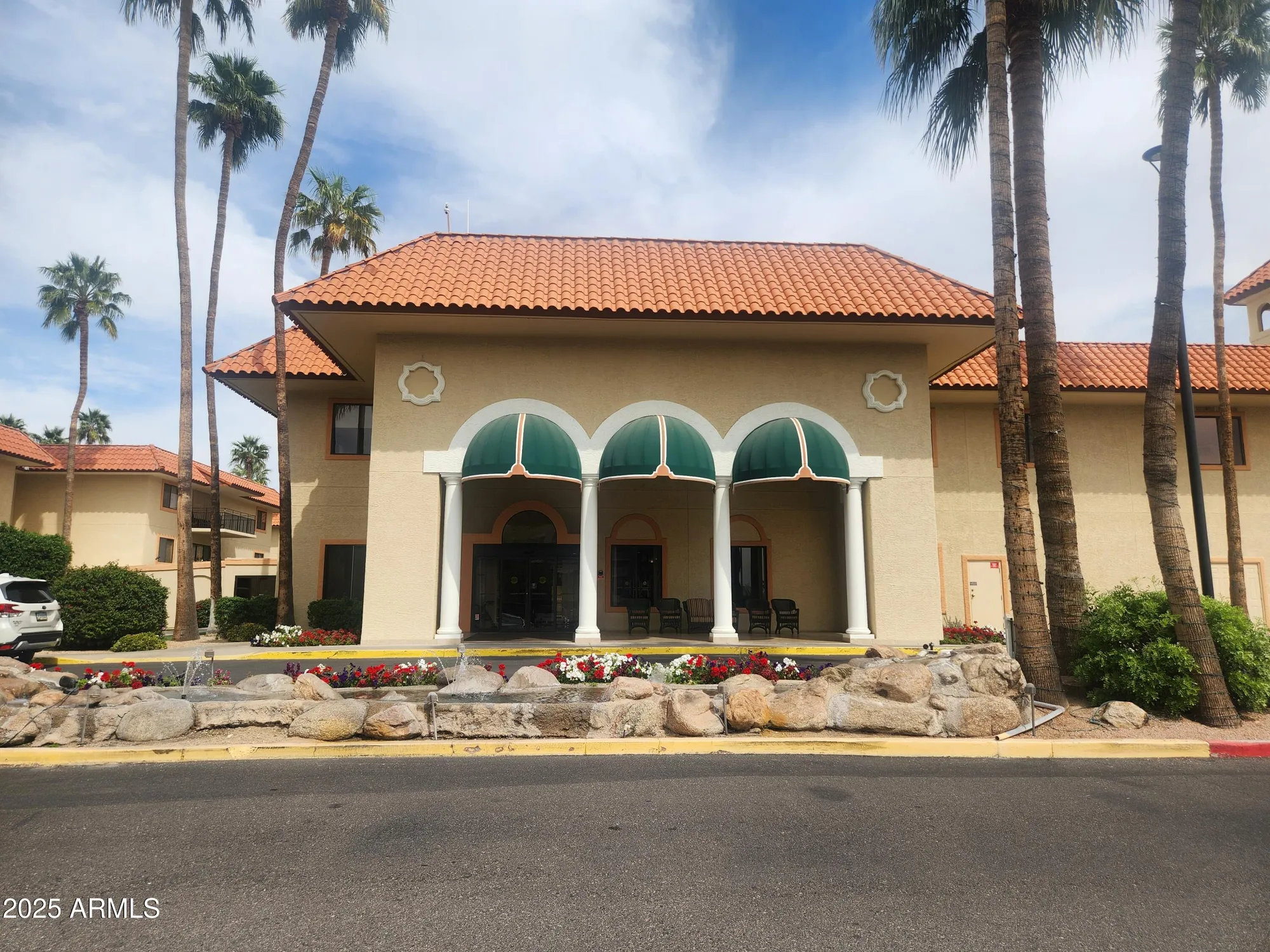 Property Slideshow image 17 of 19 | 10330 w thunderbird blvd c103, Sun City, AZ, 85351