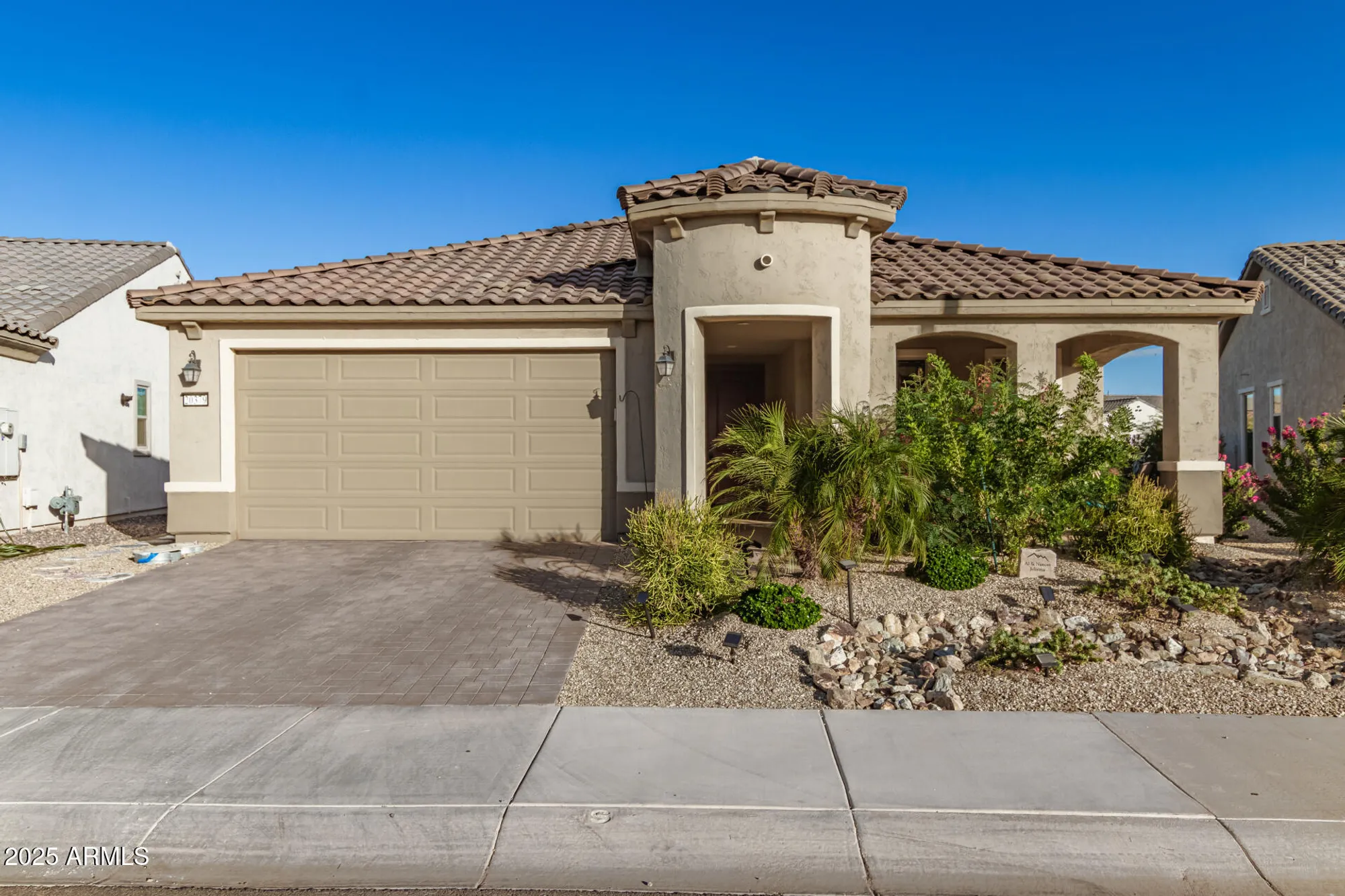 Property Slideshow image 5 of 48 | 20379 n wagner wash dr, Buckeye, AZ, 85396
