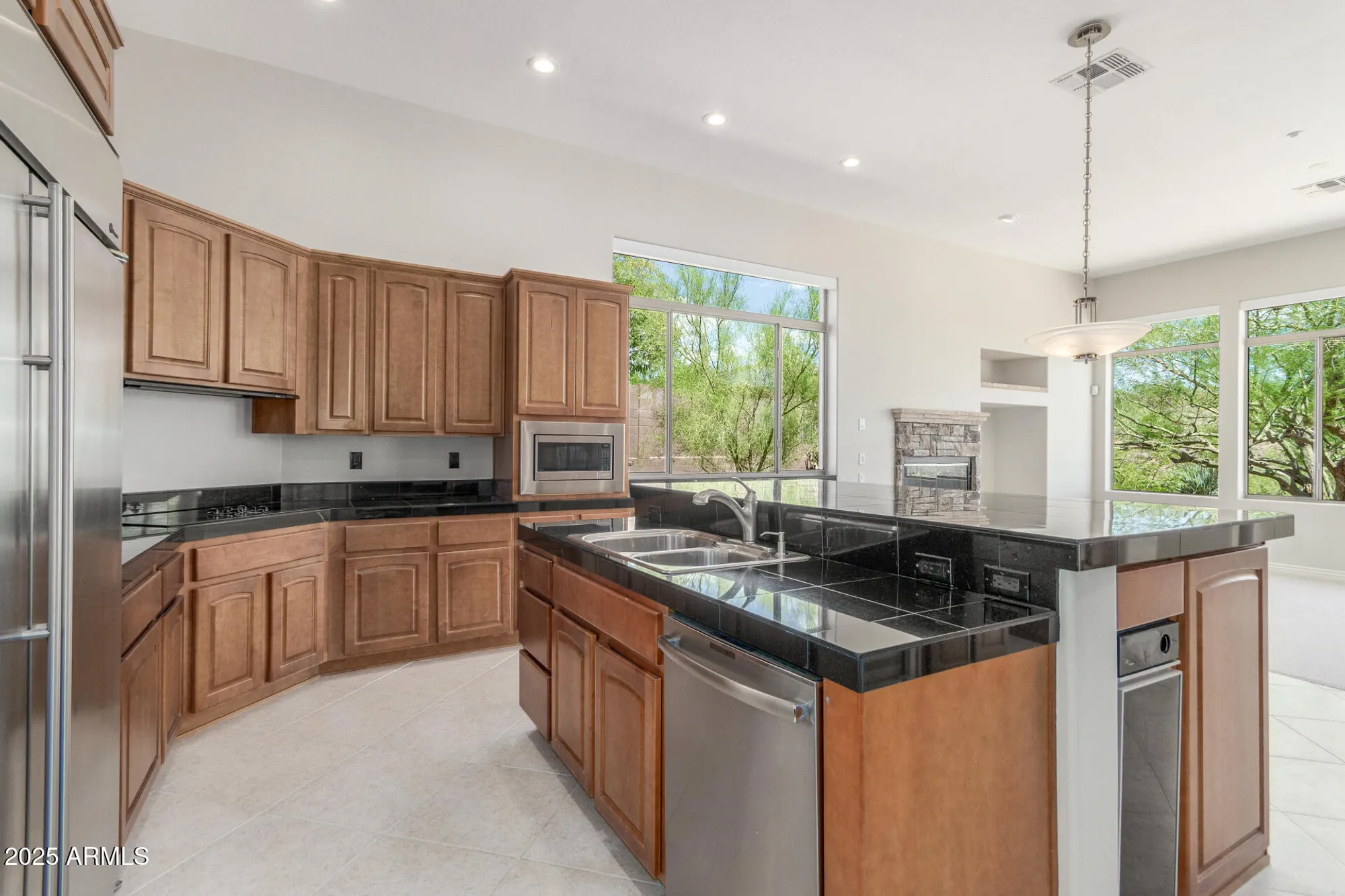 Property Slideshow image 16 of 85 | 42423 n cross timbers ct, Anthem, AZ, 85086