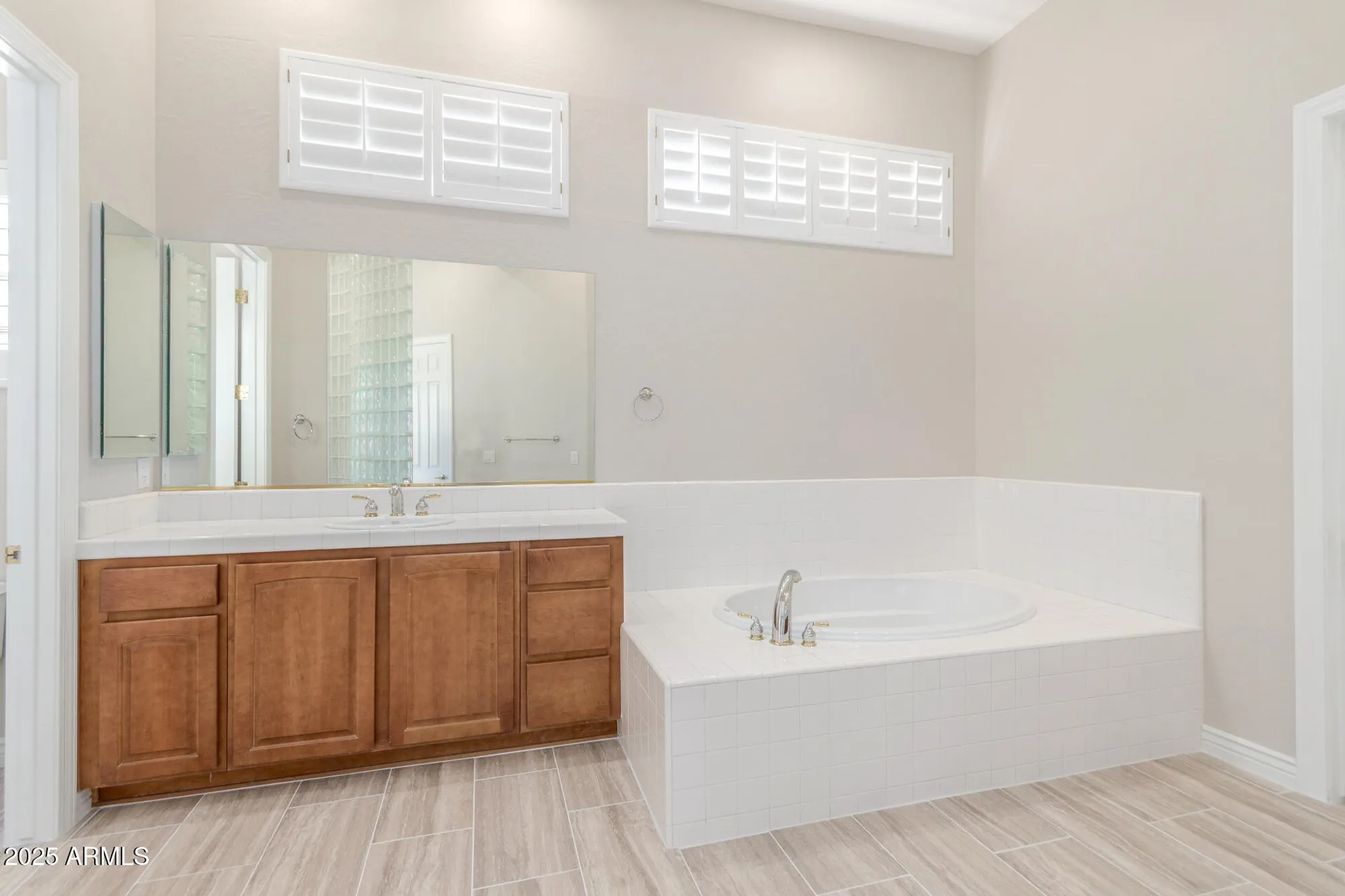 Property Slideshow image 13 of 85 | 42423 n cross timbers ct, Anthem, AZ, 85086