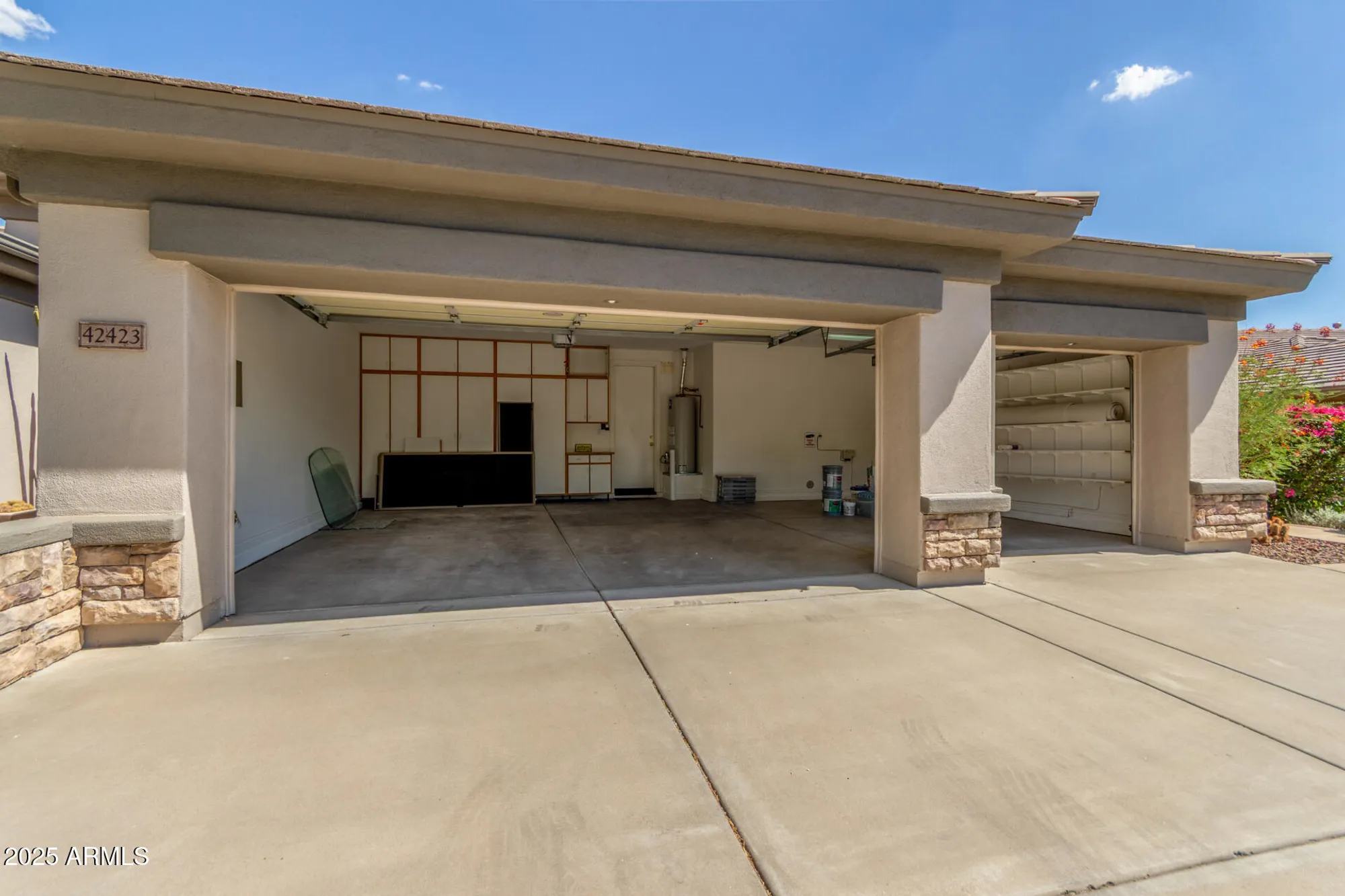 Property Slideshow image 25 of 85 | 42423 n cross timbers ct, Anthem, AZ, 85086