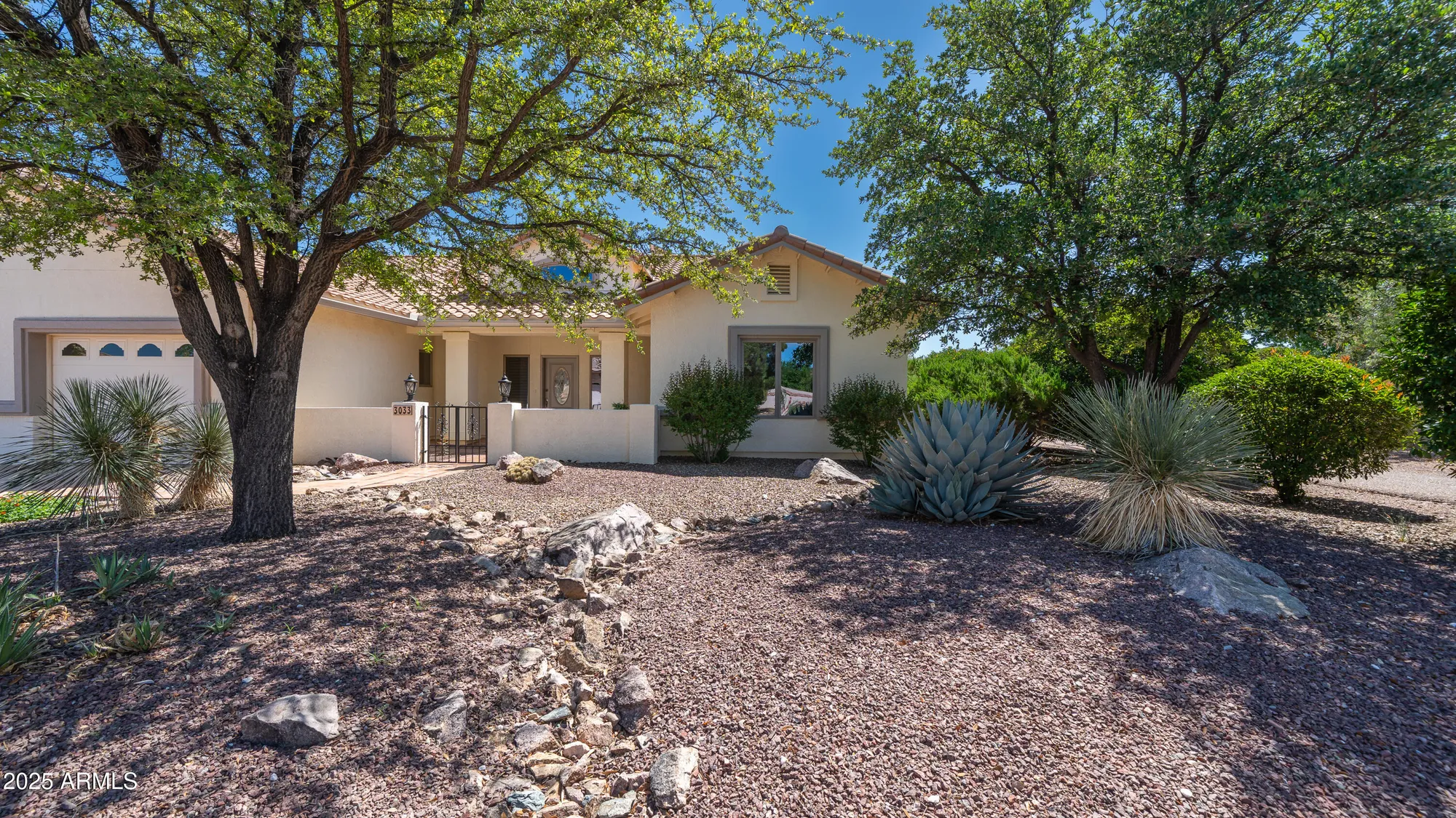 Property Slideshow image 8 of 56 | 3033 glenview dr, Sierra Vista, AZ, 85650