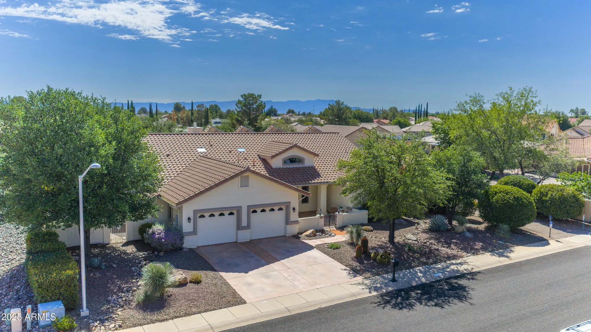 Property Slideshow image 10 of 56 | 3033 glenview dr, Sierra Vista, AZ, 85650