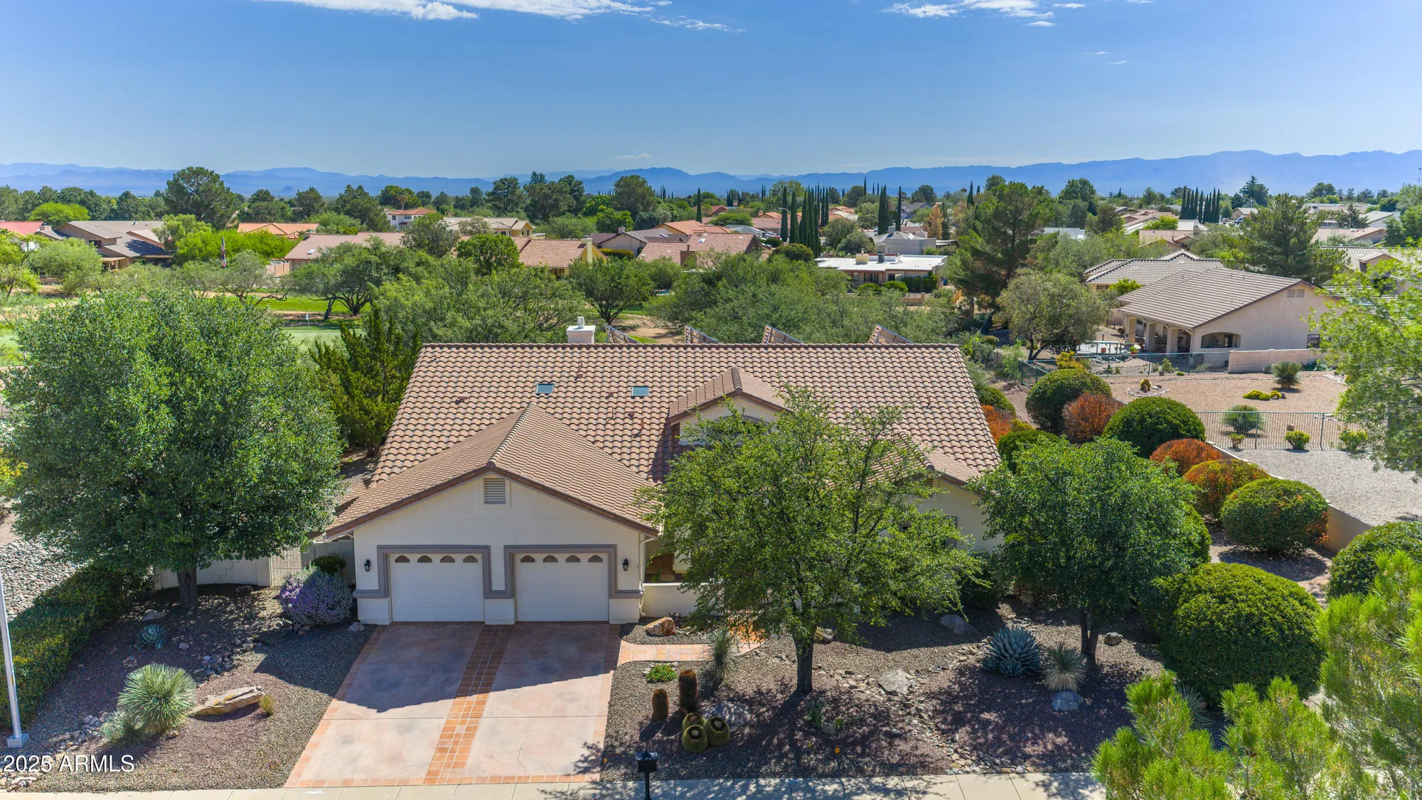 Property Slideshow image 9 of 56 | 3033 glenview dr, Sierra Vista, AZ, 85650