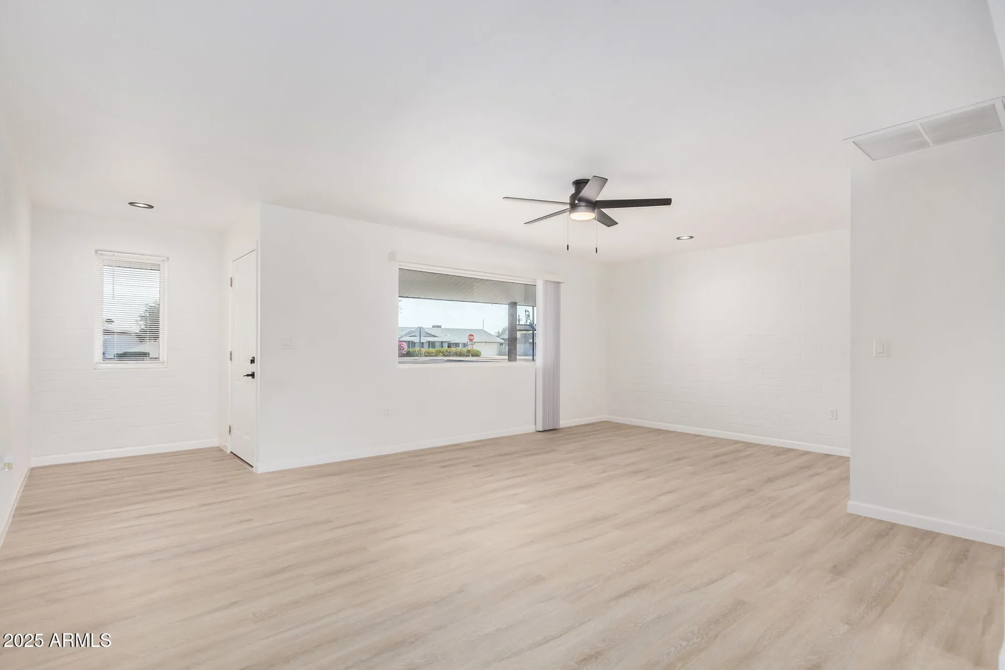 Property Slideshow image 7 of 44 | 10076 w peoria ave, Sun City, AZ, 85351