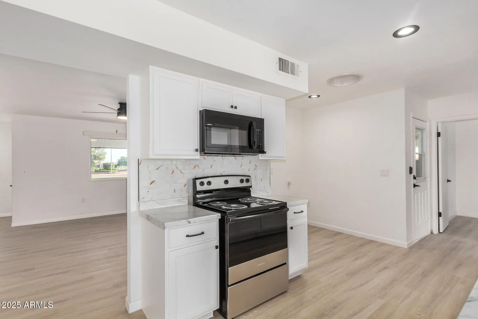 Property Slideshow image 11 of 44 | 10076 w peoria ave, Sun City, AZ, 85351