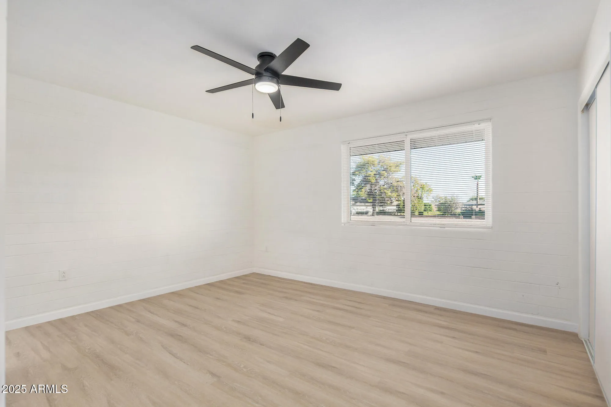 Property Slideshow image 17 of 44 | 10076 w peoria ave, Sun City, AZ, 85351