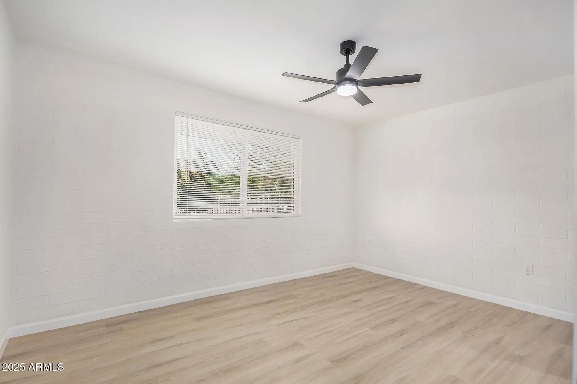 Property Slideshow image 21 of 44 | 10076 w peoria ave, Sun City, AZ, 85351