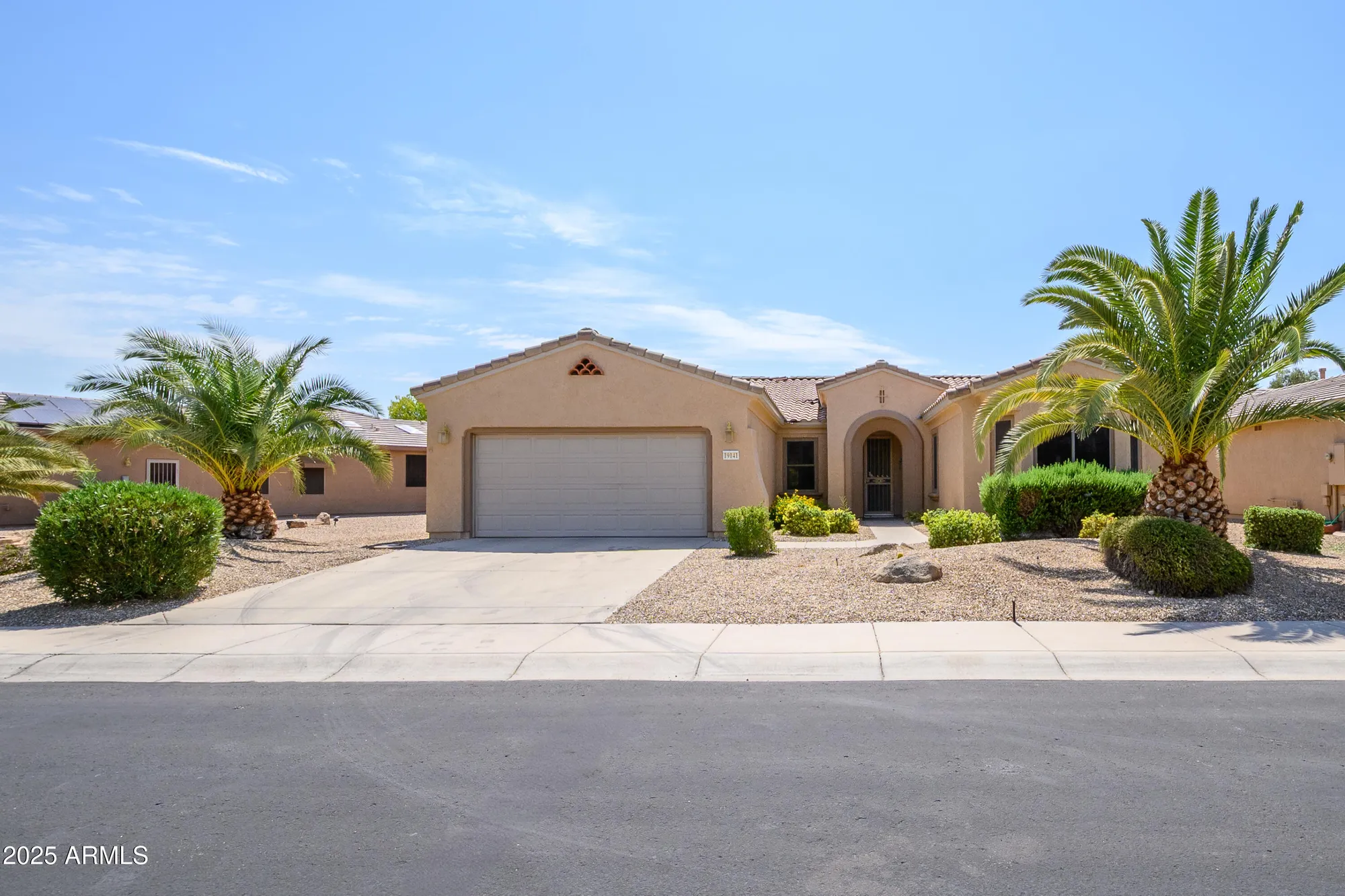 Property Slideshow image 1 of 39 | 19141 n tamarisk flower way, Surprise, AZ, 85387