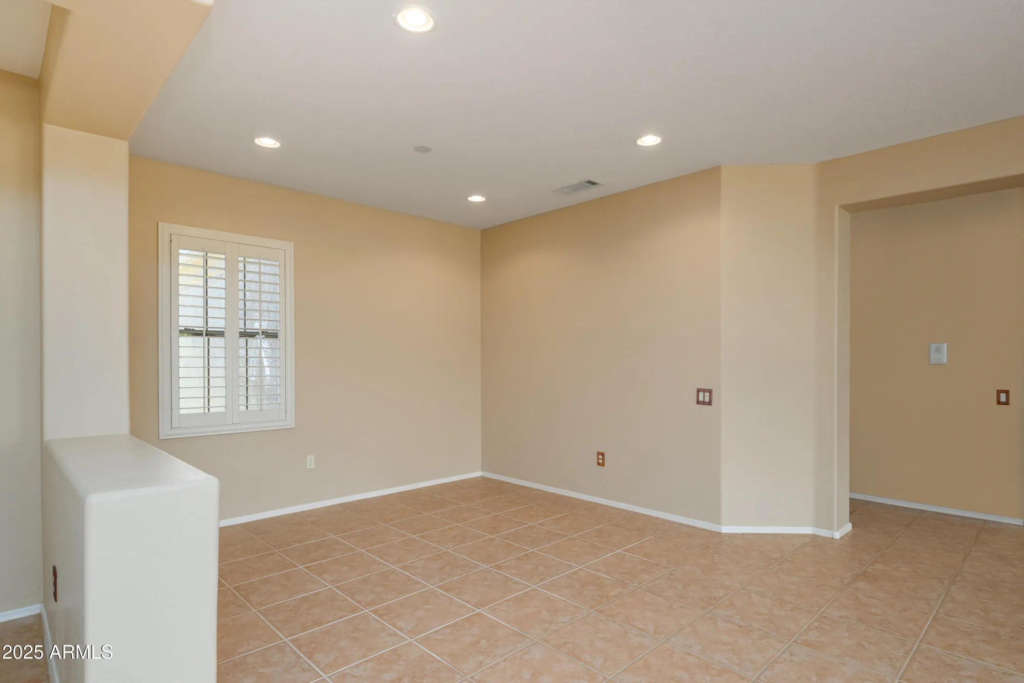 Property Slideshow image 9 of 39 | 19141 n tamarisk flower way, Surprise, AZ, 85387