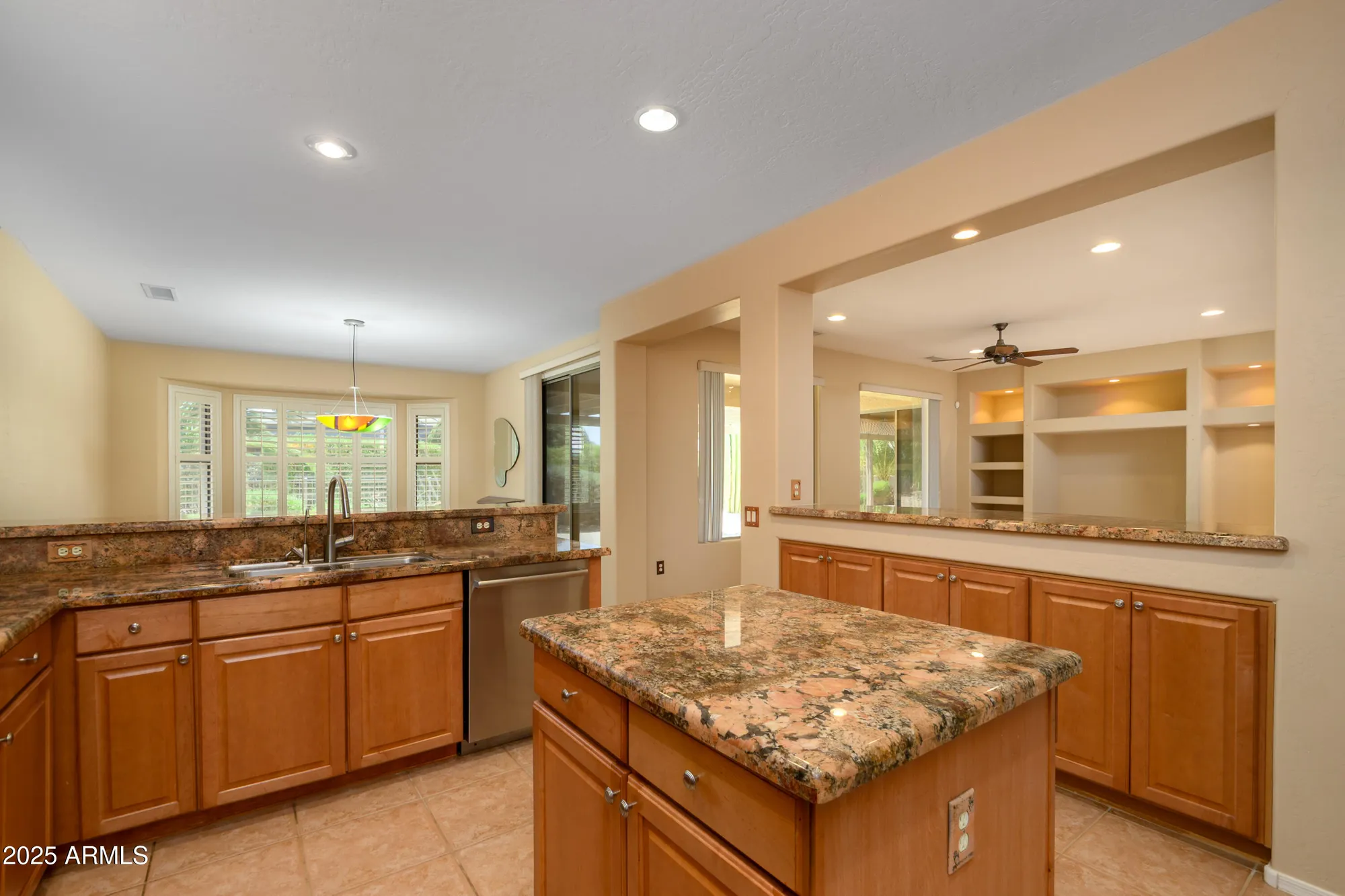 Property Slideshow image 4 of 39 | 19141 n tamarisk flower way, Surprise, AZ, 85387
