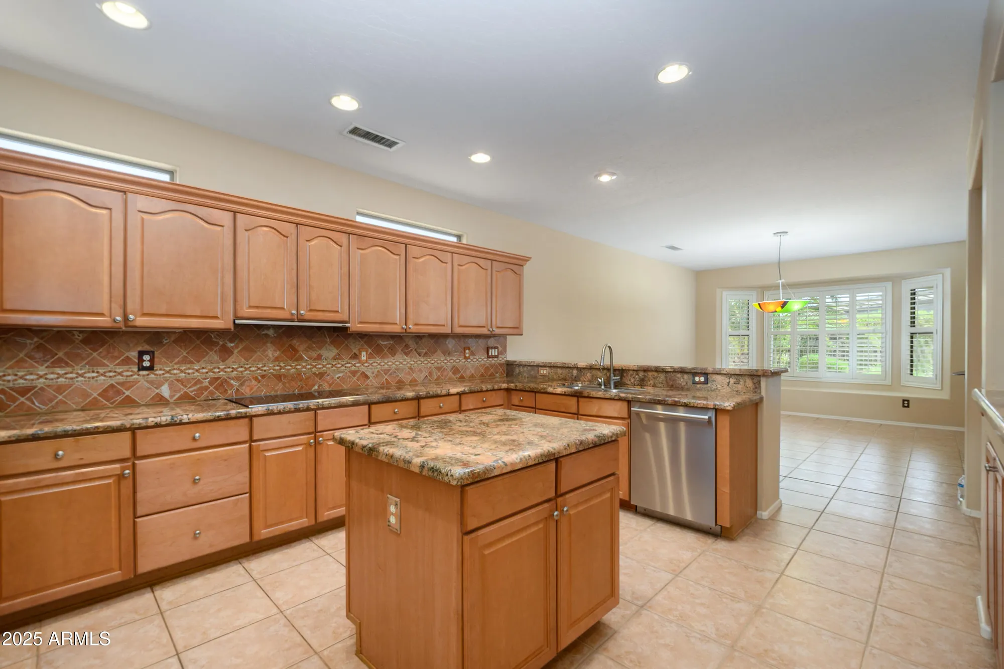 Property Slideshow image 12 of 39 | 19141 n tamarisk flower way, Surprise, AZ, 85387