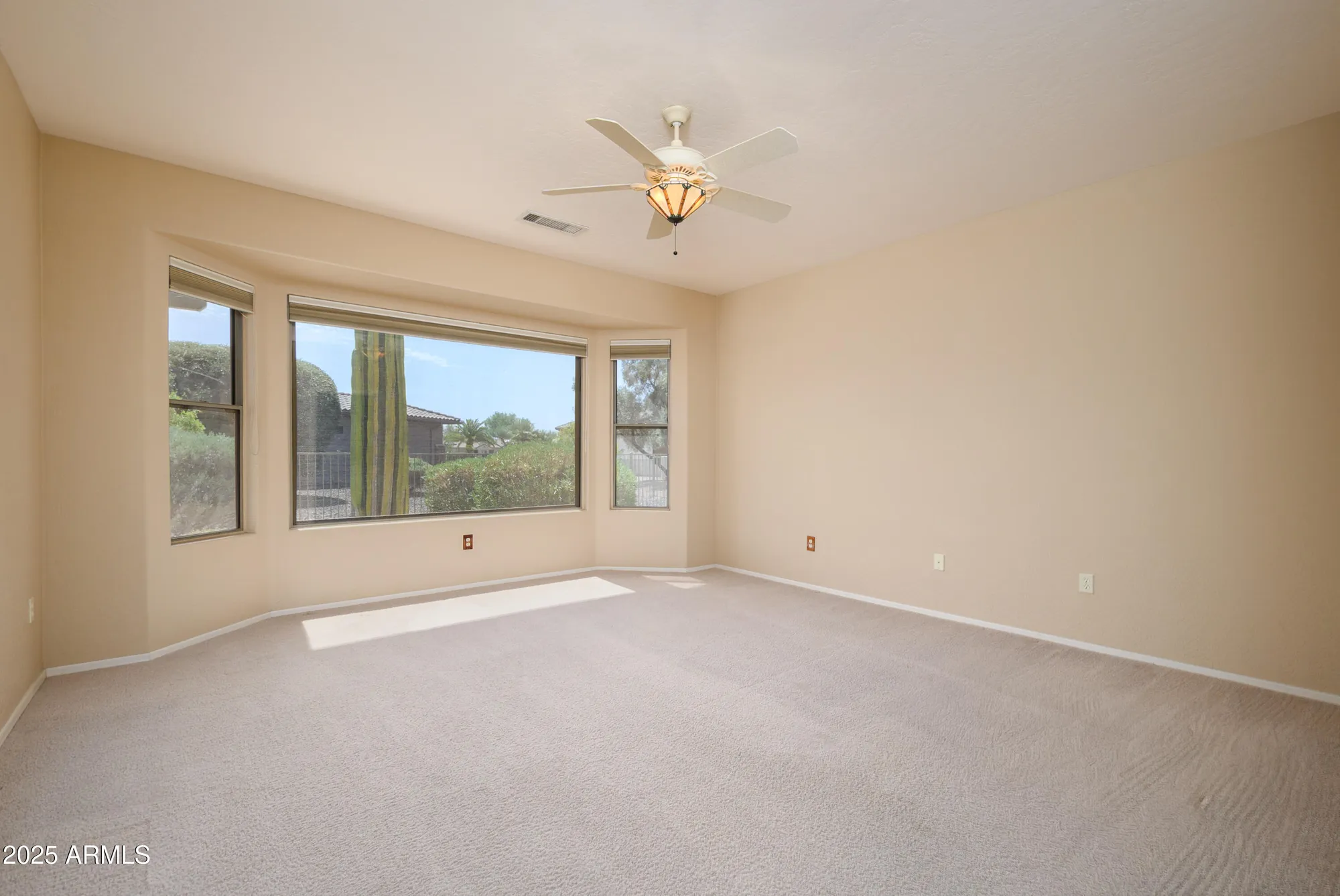 Property Slideshow image 18 of 39 | 19141 n tamarisk flower way, Surprise, AZ, 85387