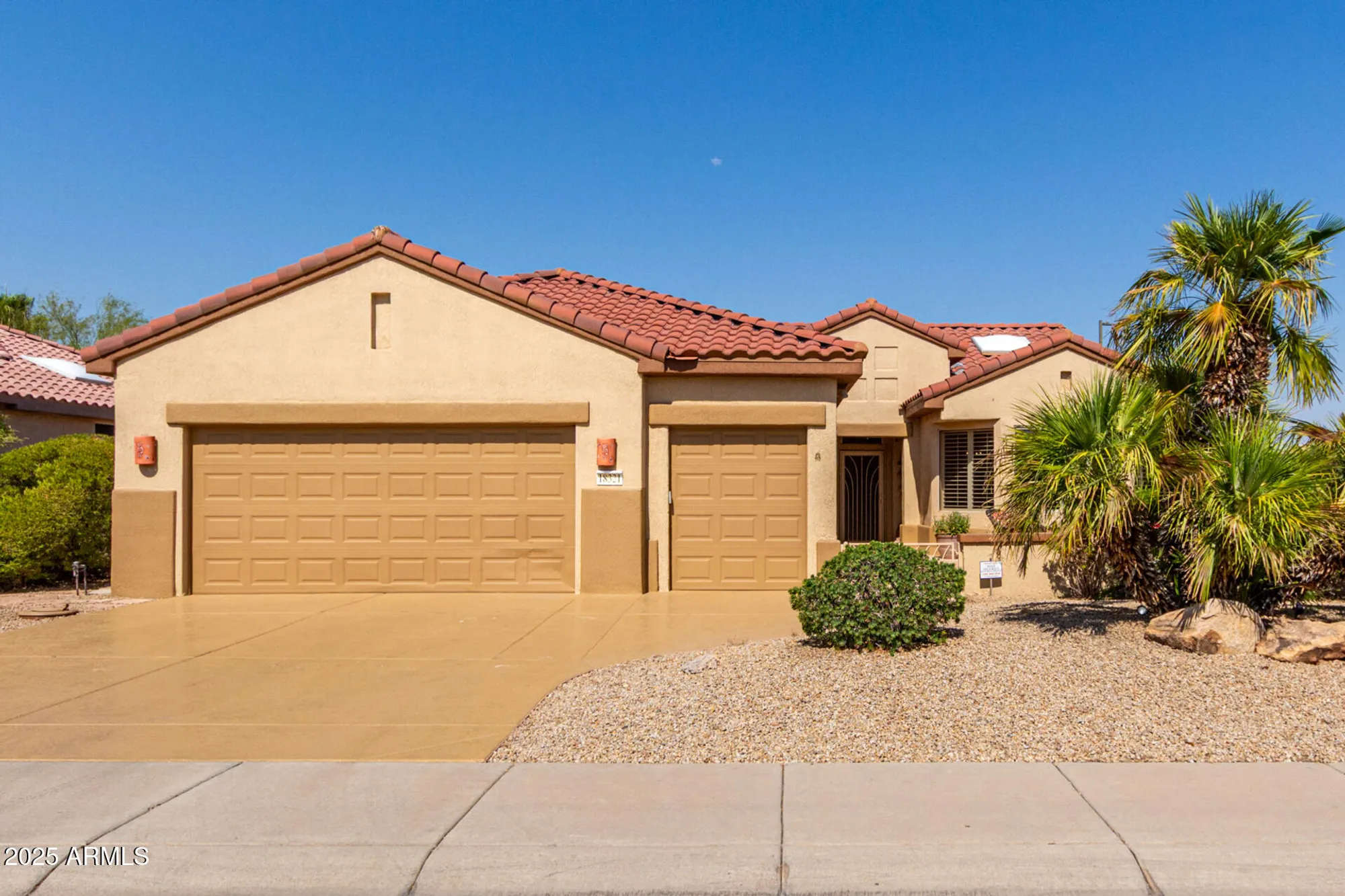 Property Slideshow image 32 of 37 | 18321 n kokopelli ct, Surprise, AZ, 85374