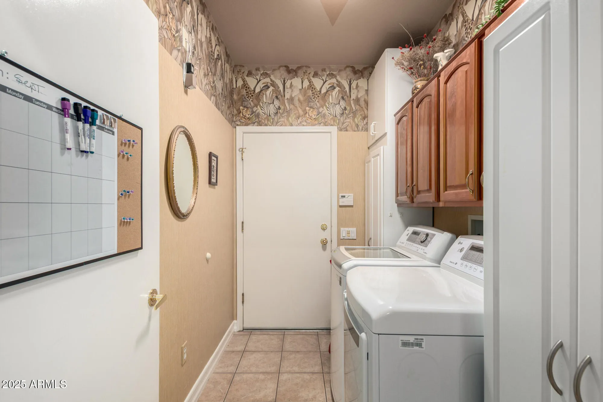 Property Slideshow image 26 of 37 | 18321 n kokopelli ct, Surprise, AZ, 85374