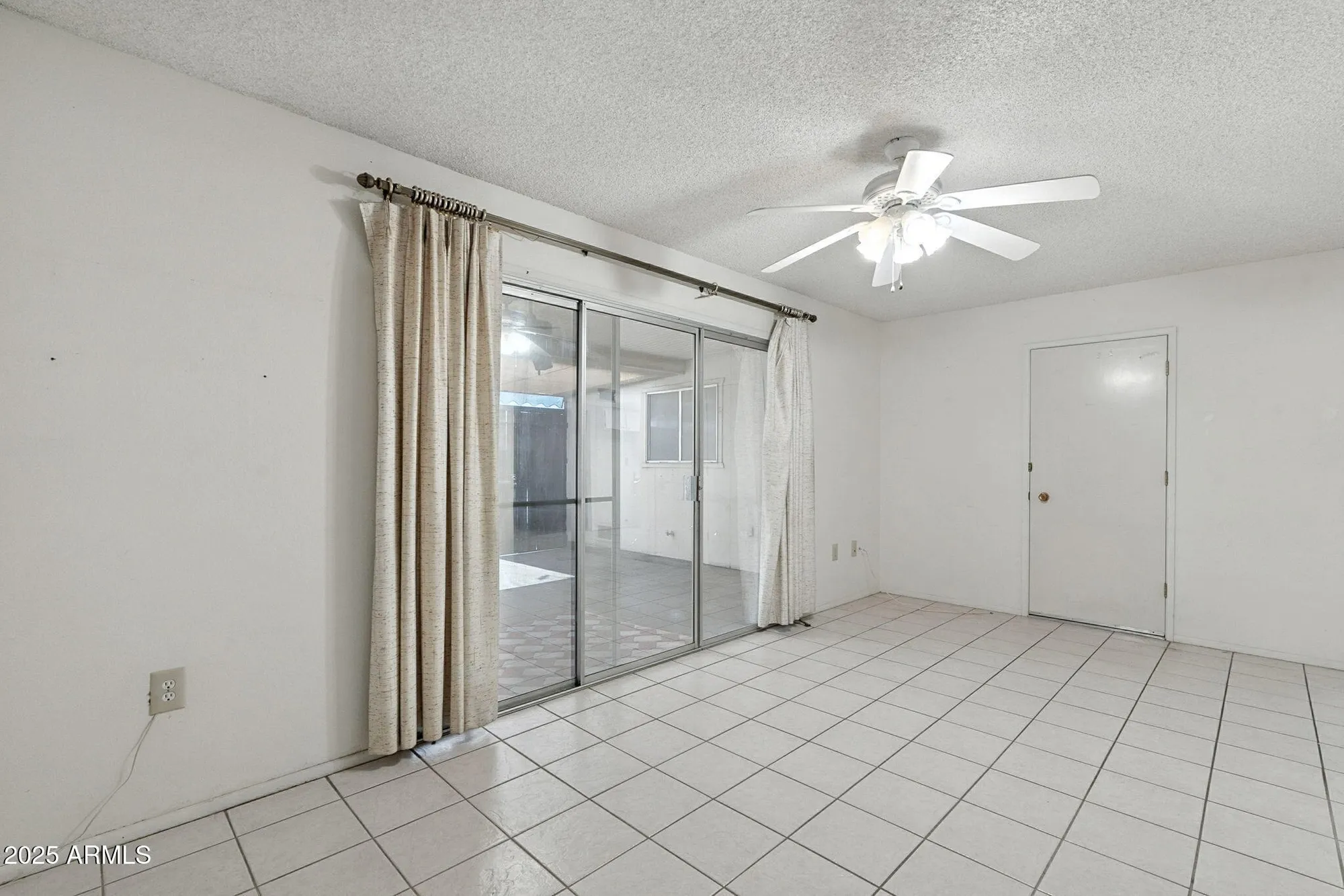 Property Slideshow image 20 of 35 | 10072 w lancaster dr, Sun City, AZ, 85351