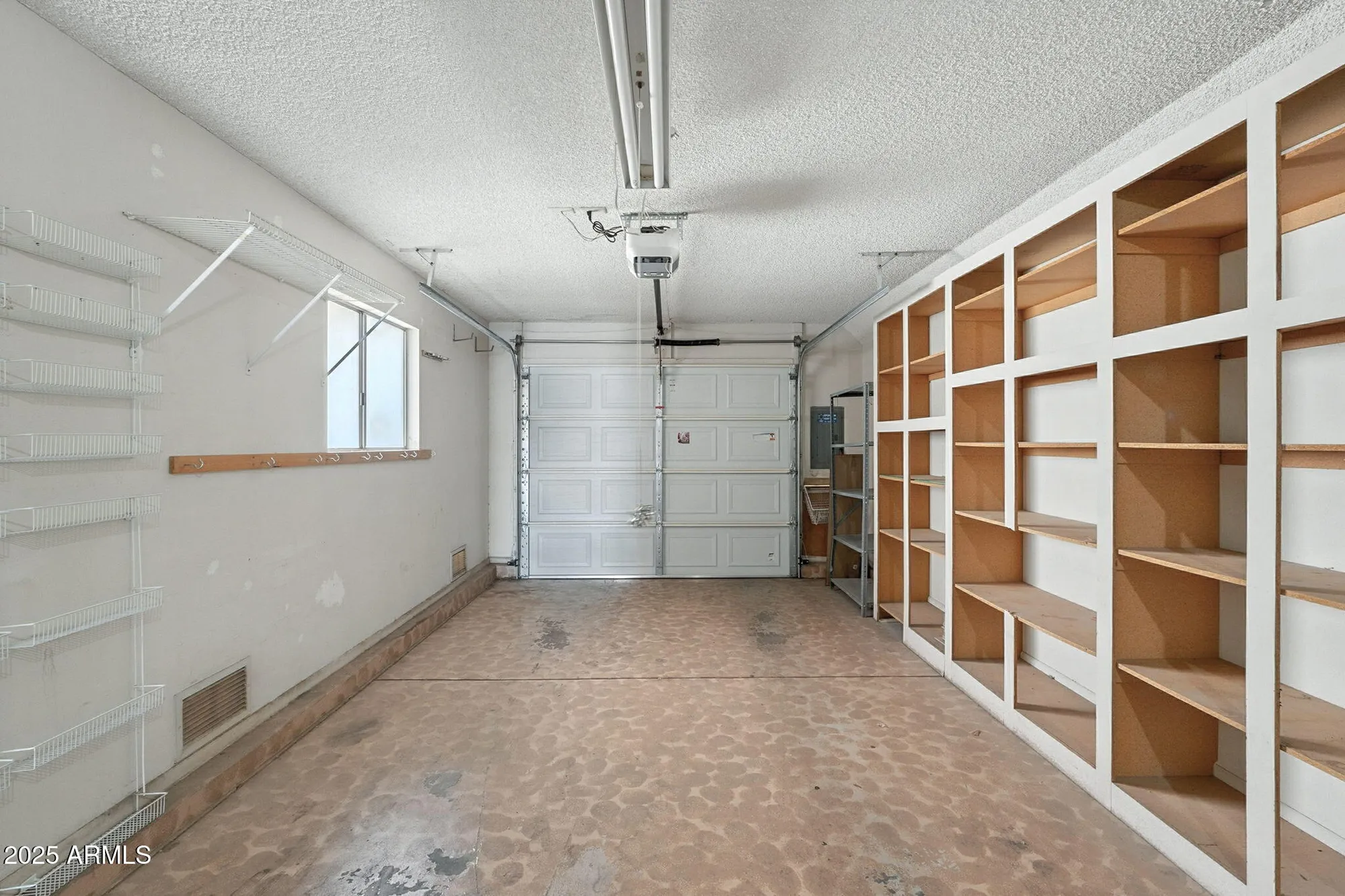 Property Slideshow image 30 of 35 | 10072 w lancaster dr, Sun City, AZ, 85351